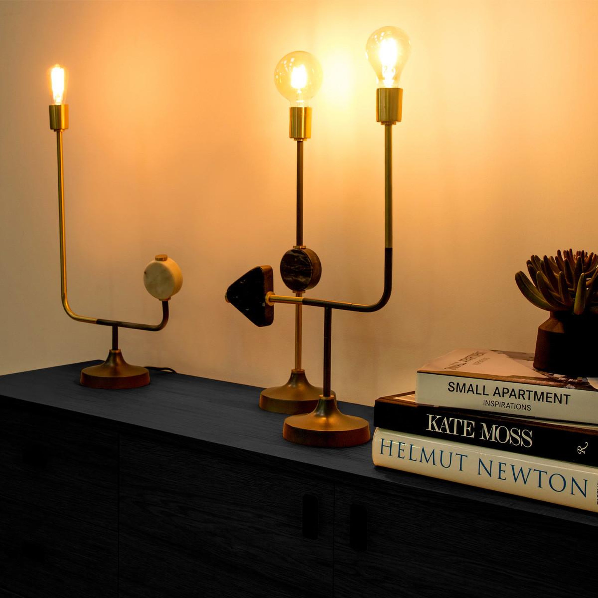 Voir la diapositive 5 : Paris Prix Lampe à Poser Design  Casey  36cm Noir