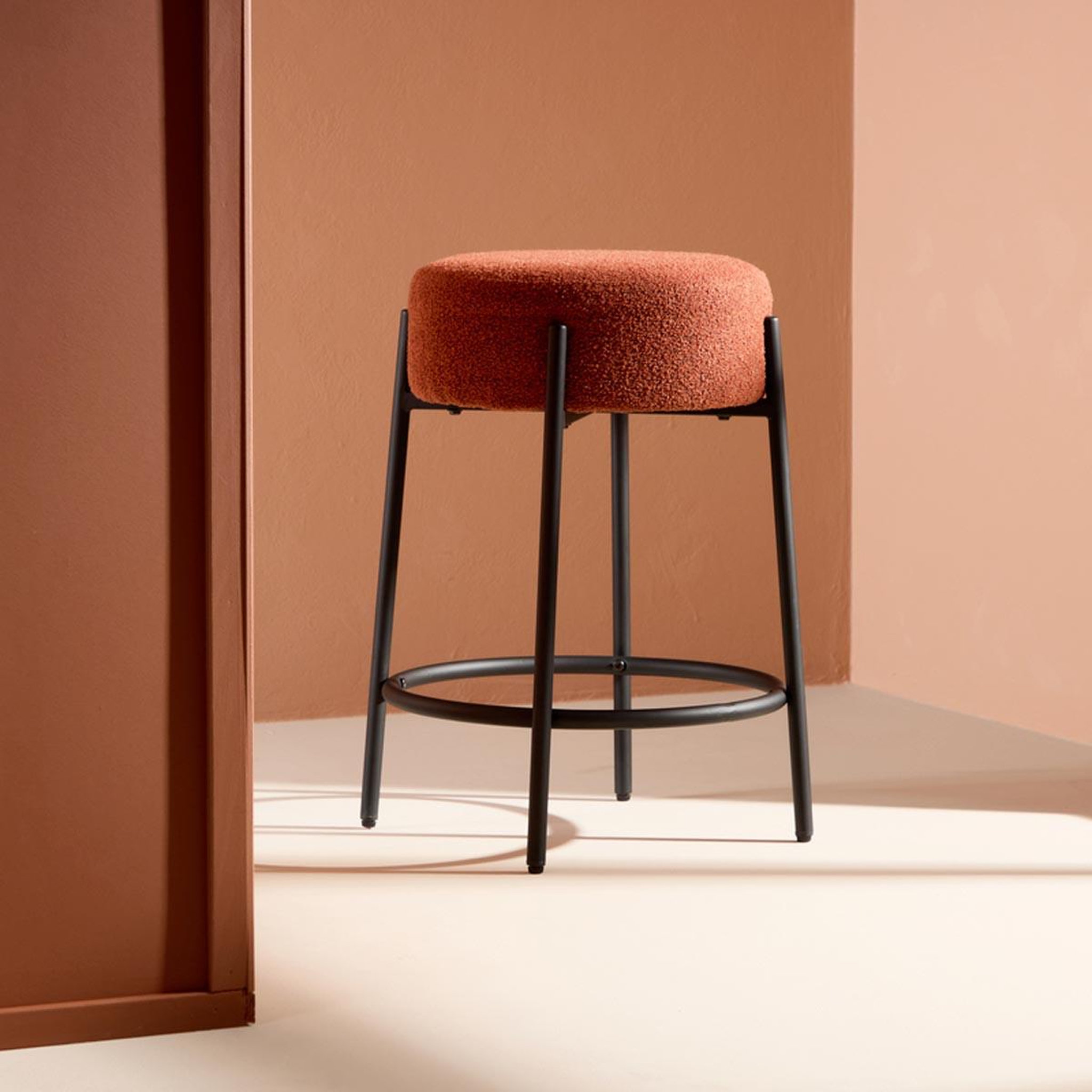 Voir la diapositive 4 : Paris Prix Tabouret de bar bouclette  tucson  60cm rouge