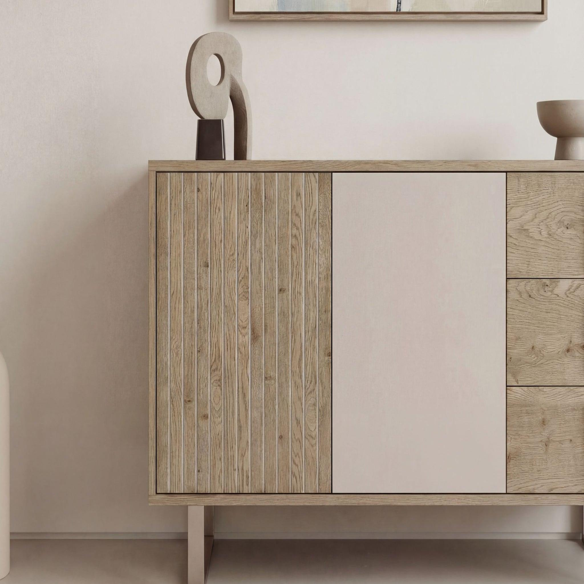 Voir la diapositive 4 : CASANOVA PARIS Minela - buffet 3 portes 180cm en mélamine - chêne clair