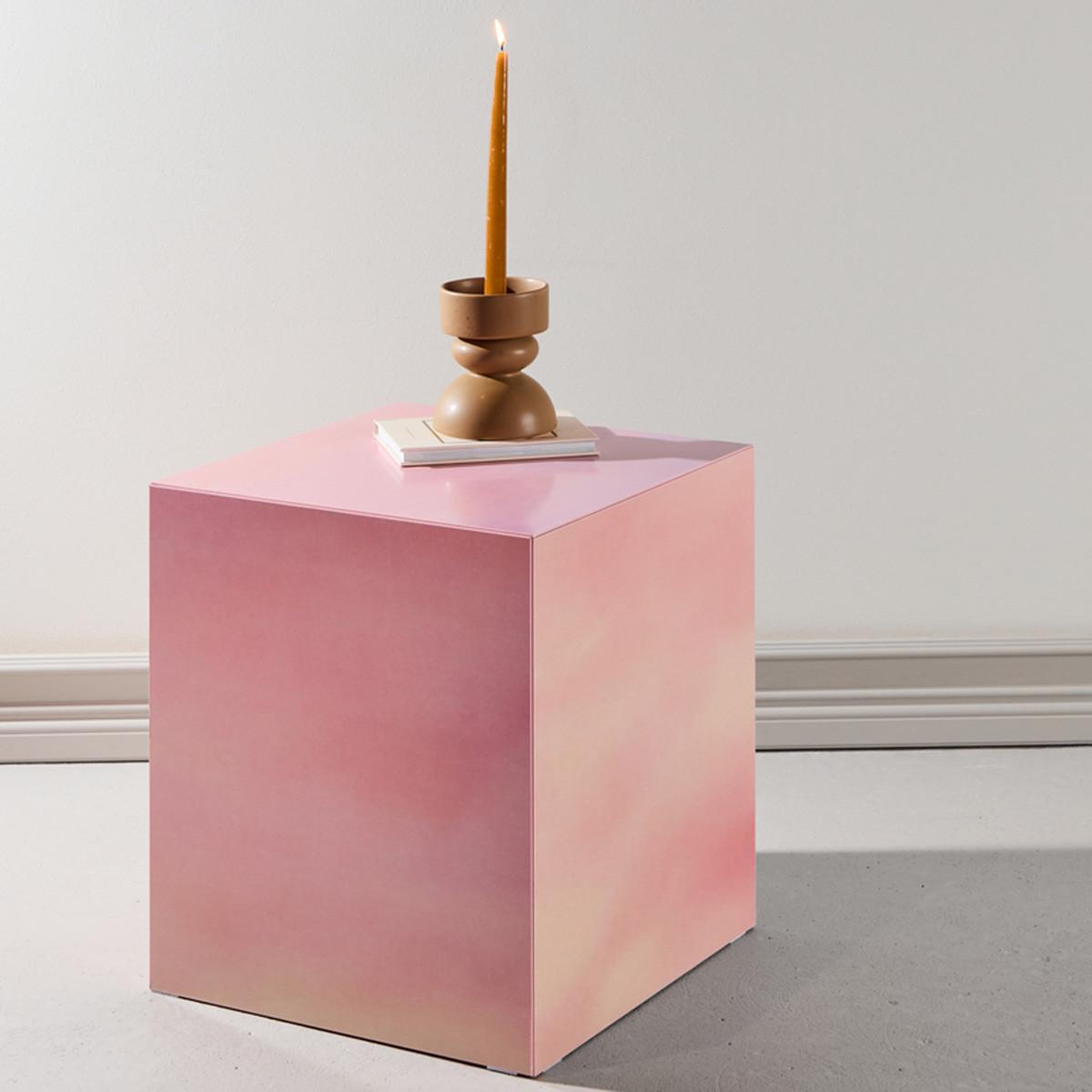 Voir la diapositive 5 : Paris Prix Table d'appoint design  york  45cm rose