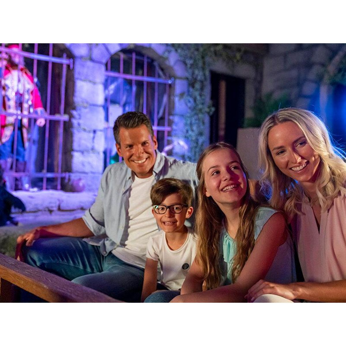 Smartbox Europa-Park 2025 : 1 entrée enfant pour une journée en haute saison - Coffret Cadeau Sport & Aventure