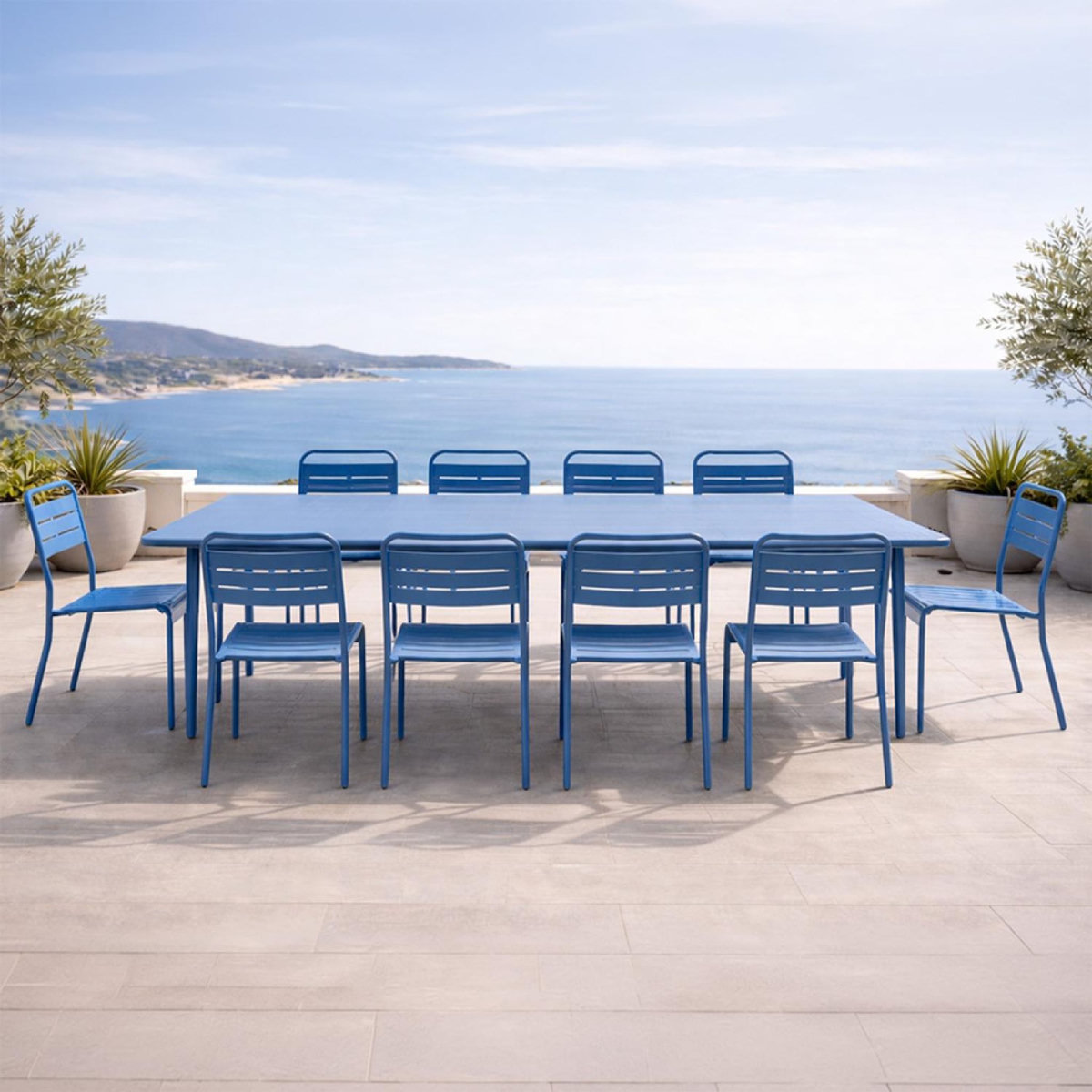 CONCEPT USINE Ensemble table de jardin 234 cm et 10 chaises bleu BERGAME