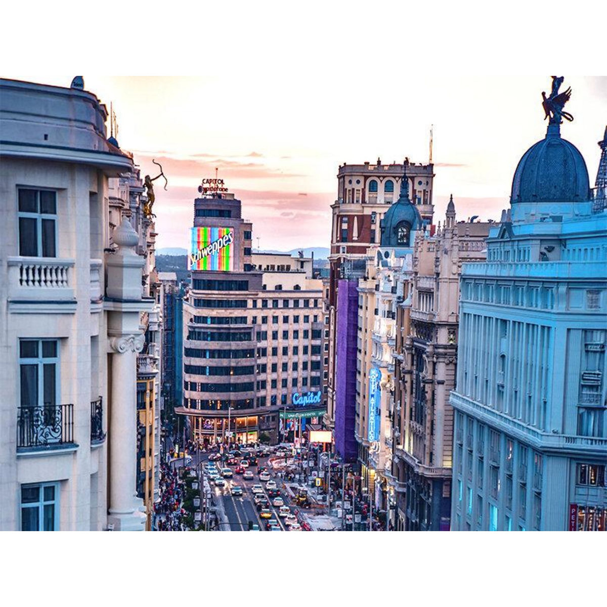 Smartbox City trip à Madrid : 5 jours en hôtel avec visites des lieux incontournables en basse saison - Coffret Cadeau Séjour