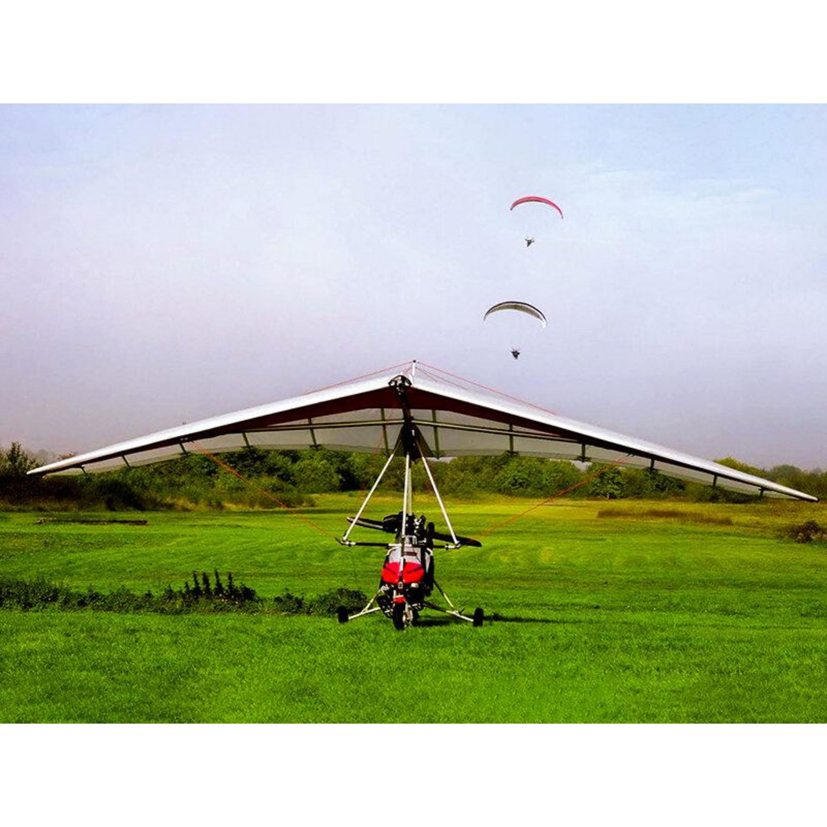 Smartbox Vol en ULM paramoteur ou pendulaire de 25 min près de Bordeaux - Coffret Cadeau Sport & Aventure