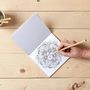 Voir la diapositive 3 : Paris Prix Livre de Coloriage 24 Pages  Adulte  15x15cm Blanc