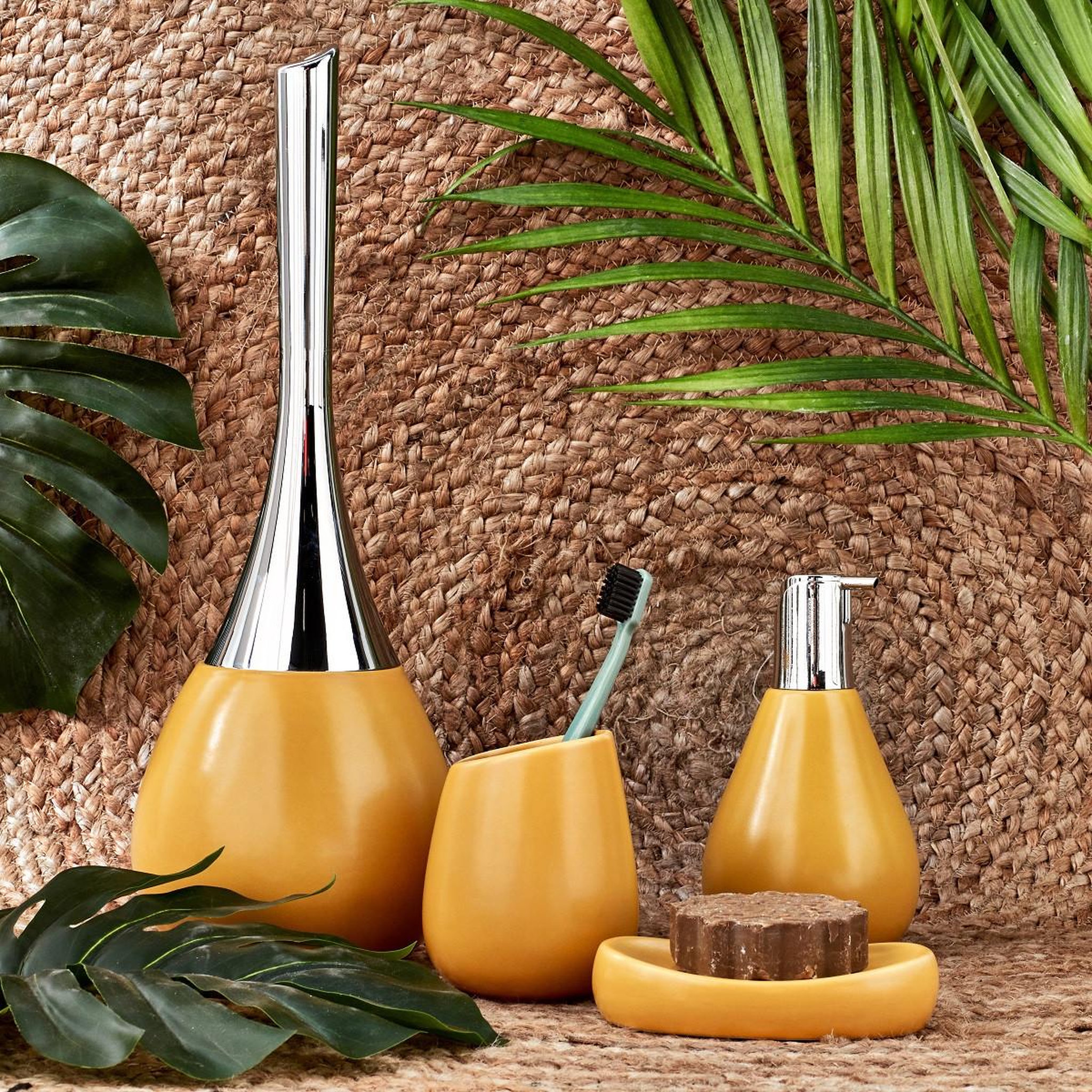 Voir la diapositive 2 : GUY LEVASSEUR Brosse wc en porcelaine