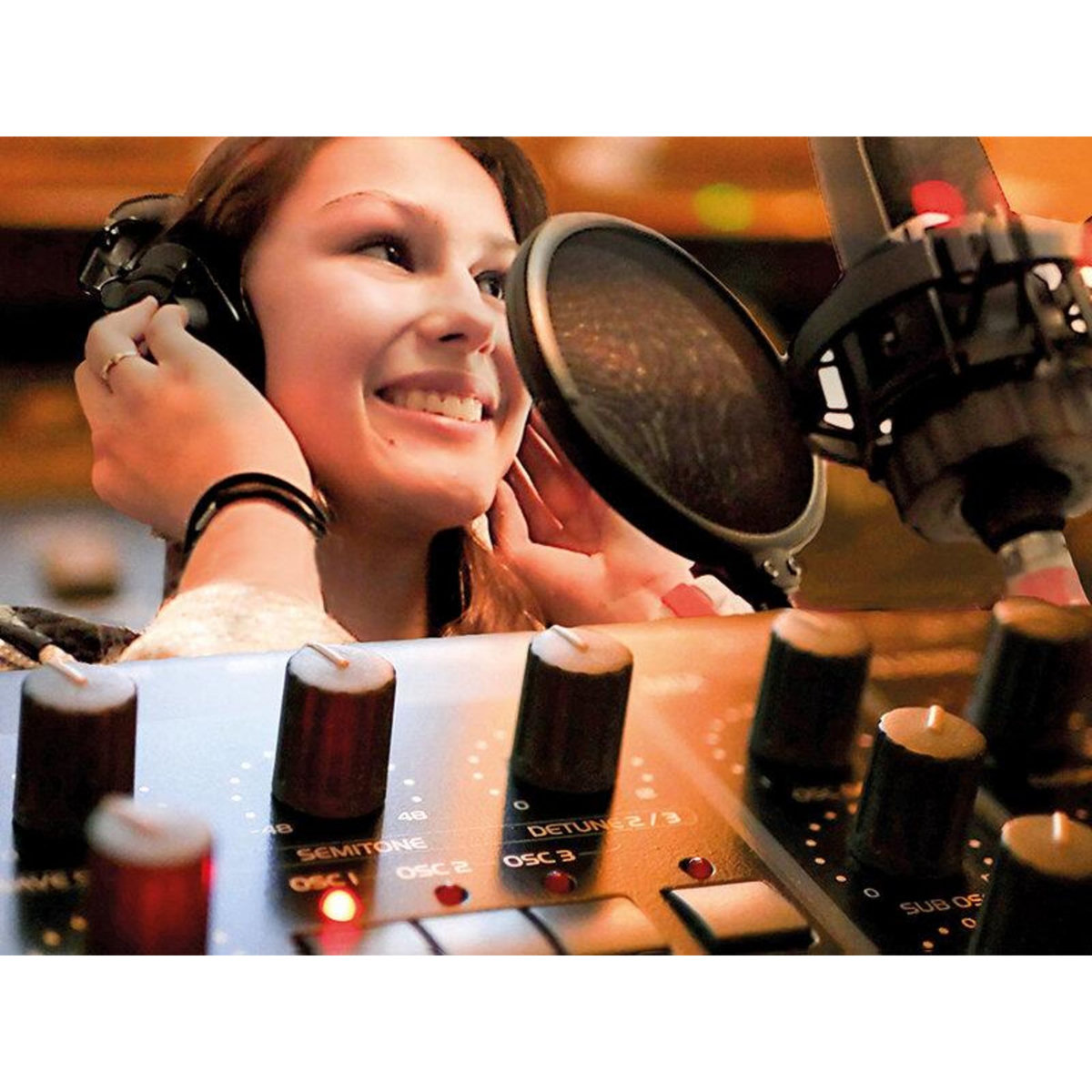 Smartbox Session de chant dans un studio d'enregistrement professionnel à Paris - Coffret Cadeau Sport & Aventure