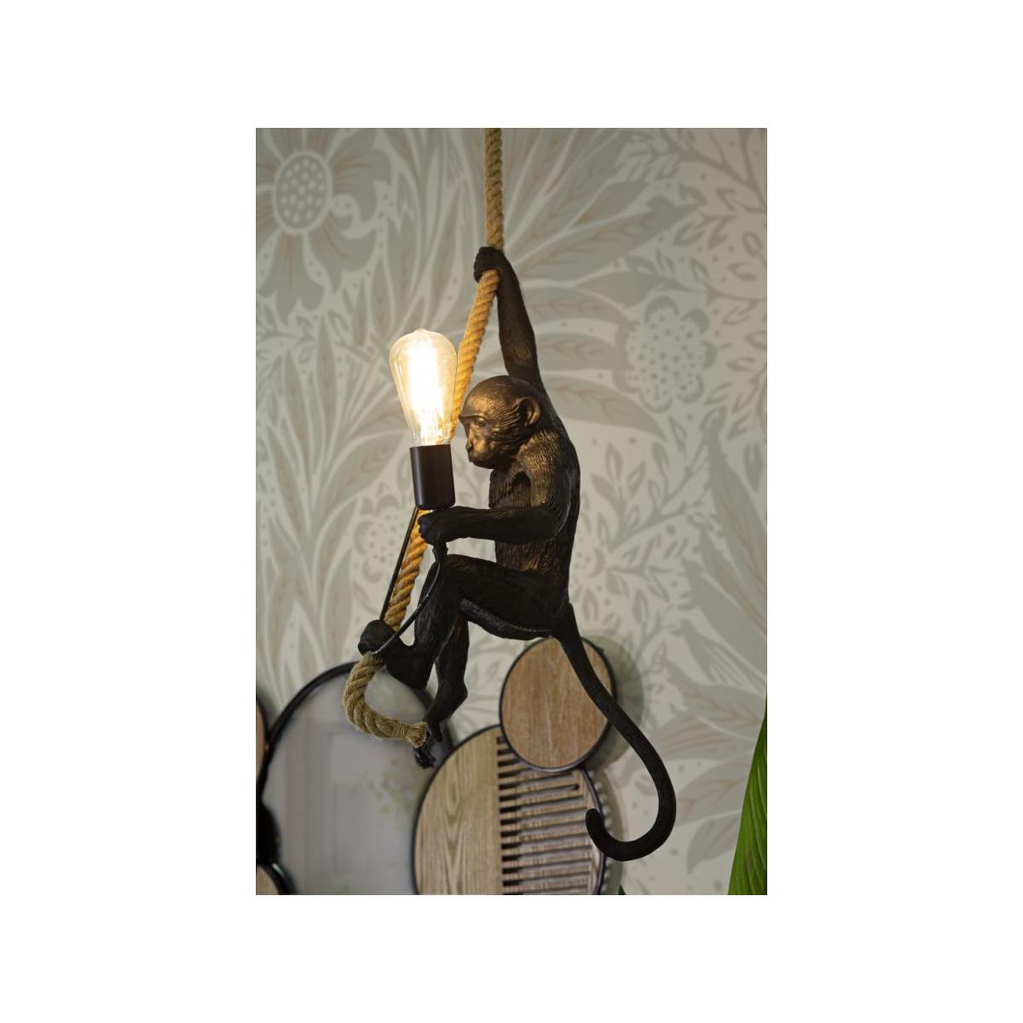 Voir la diapositive 6 : Paris Prix Lampe Suspension en Résine  Singe  60cm Noir