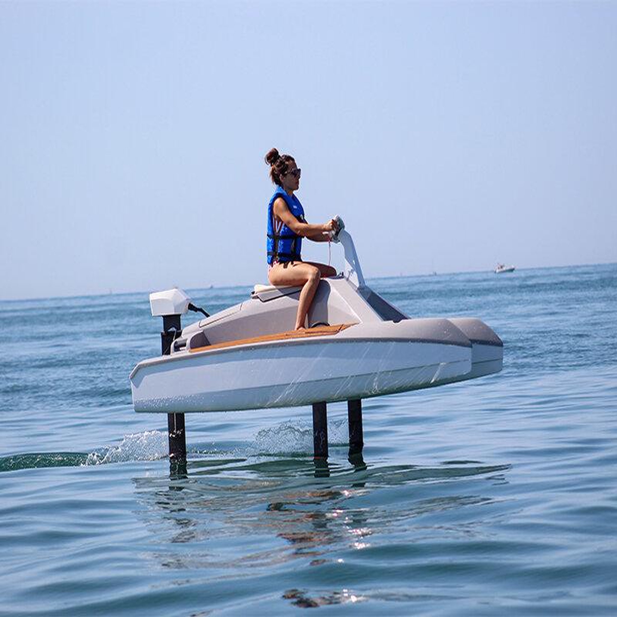 Voir la diapositive 2 : Smartbox Balade en overboat d'1h40 pour 2 à Carnon près de Montpellier - Coffret Cadeau Sport & Aventure