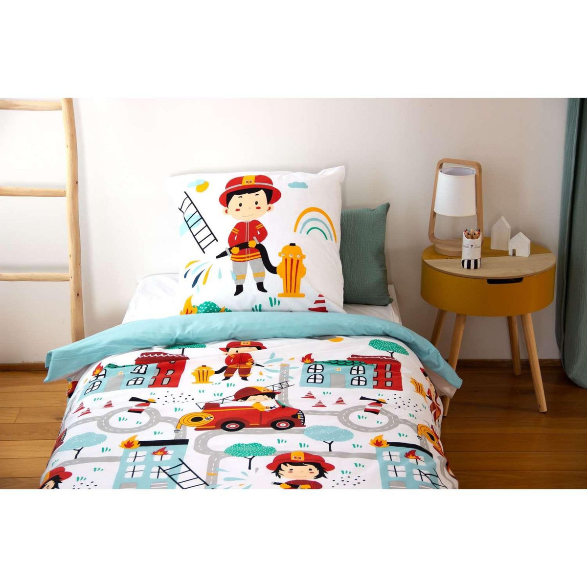 COTE DECO Parure de lit enfant Pompier - 100% coton adouci 57 fils - 140 x 200 cm