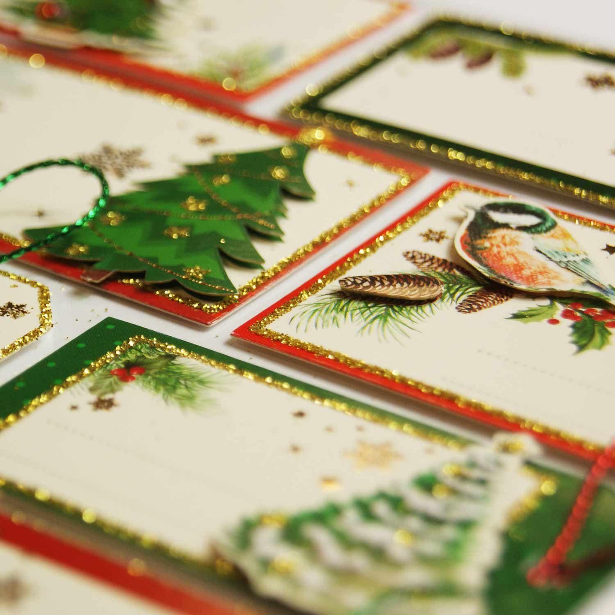 Voir la diapositive 1 : GLOBAL GIFT 8 étiquettes cadeaux autocollantes - Sapins de Noël