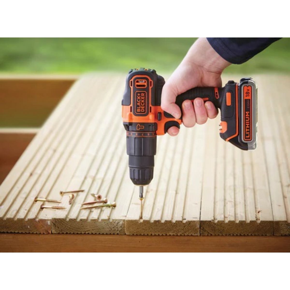Black & Decker Perceuse à percussion sans fil black & decker