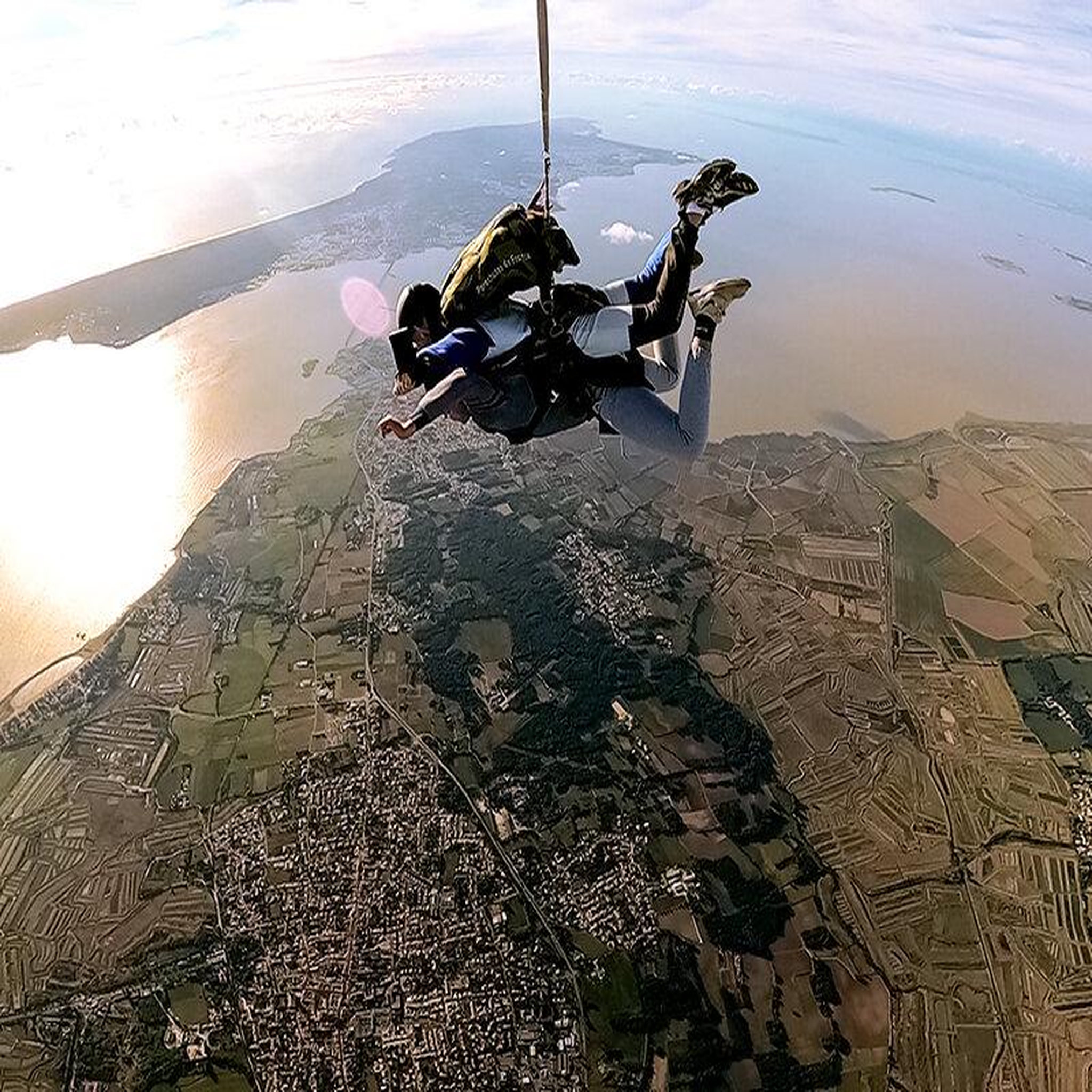 Voir la diapositive 3 : Smartbox Saut en parachute avec vidéo ou photos sur le littoral atlantique - coffret cadeau sport & aventure