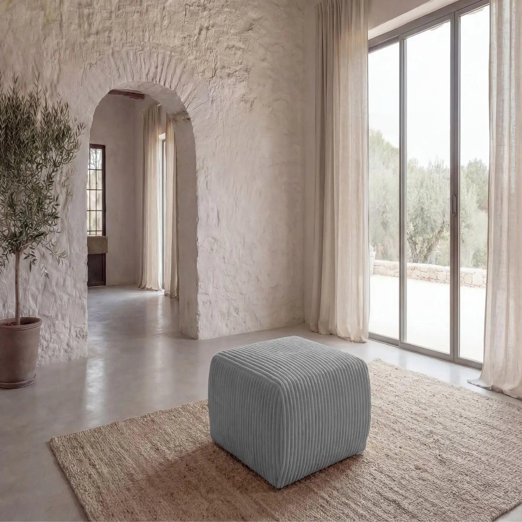 Voir la diapositive 4 : CASANOVA PARIS Elio - pouf velours côtelé