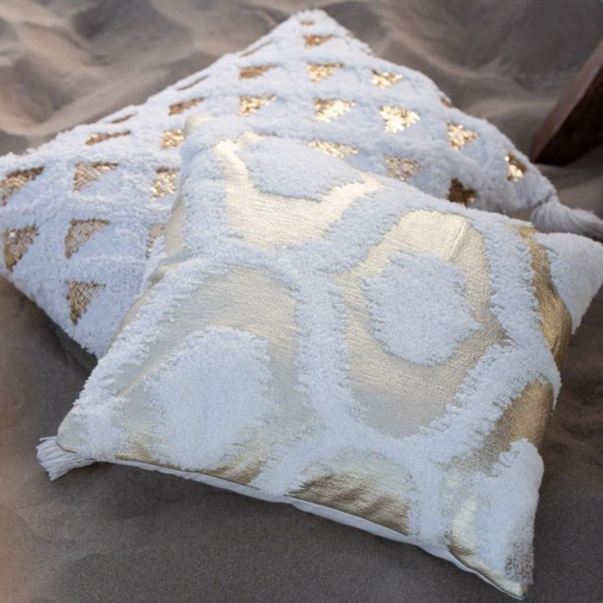 Paris Prix Coussin Tufté  Floches  40x60cm Blanc & Or