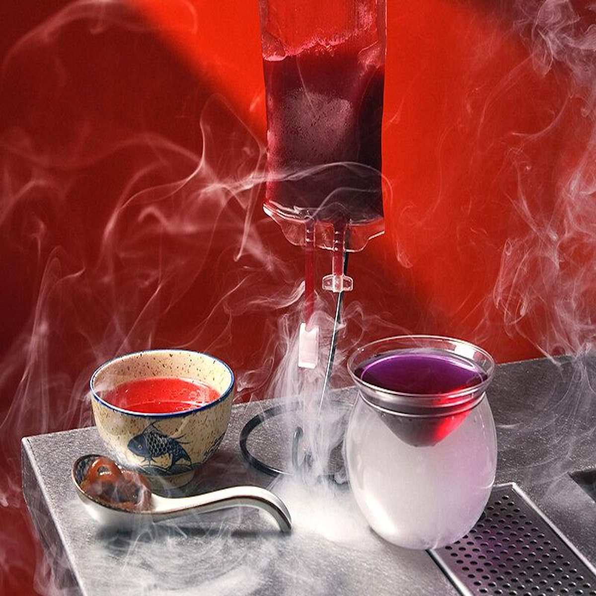 Smartbox Cocktails signature et plat savoureux chez Unplug : une soirée pour deux à Paris - Coffret Cadeau Gastronomie