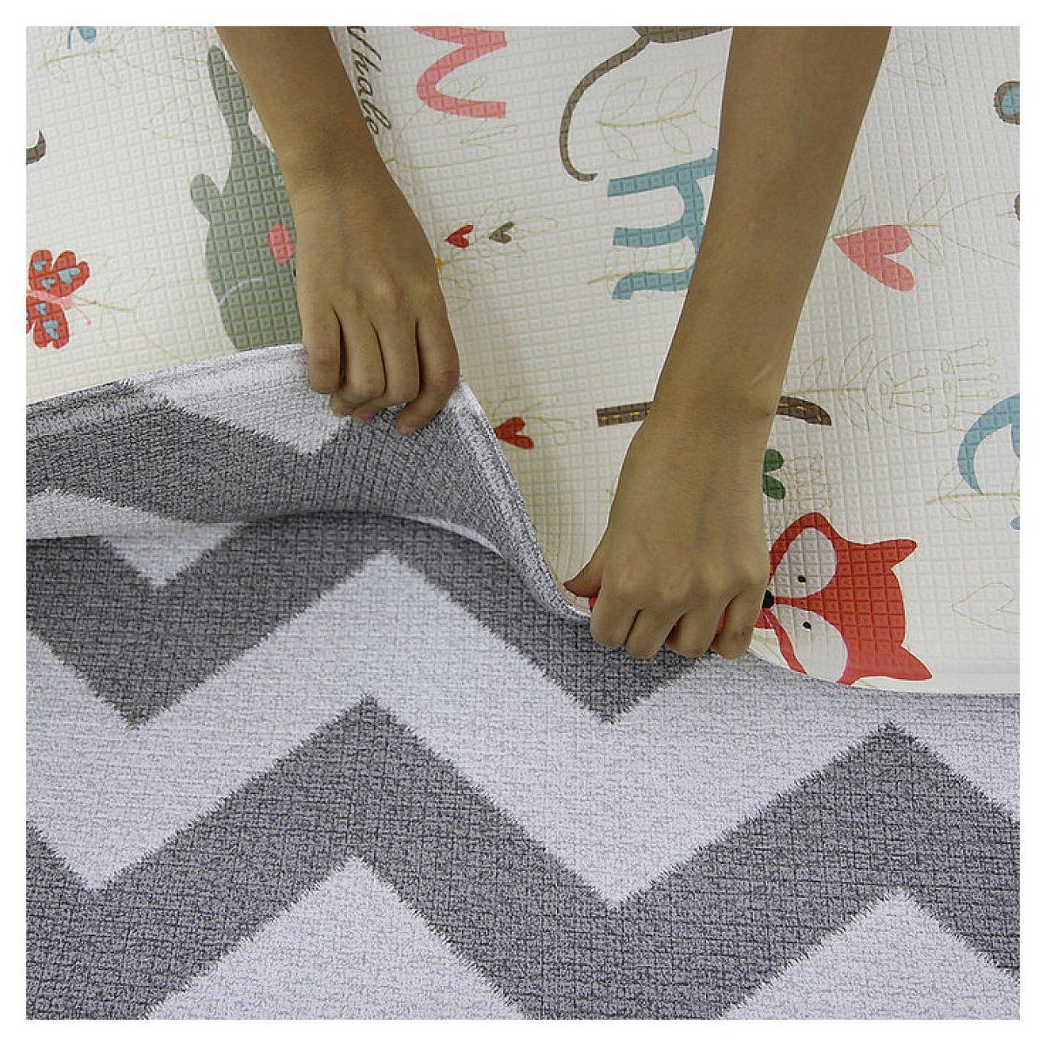 Voir la diapositive 2 : DWINGULER Tapis d'éveil zig zag gris