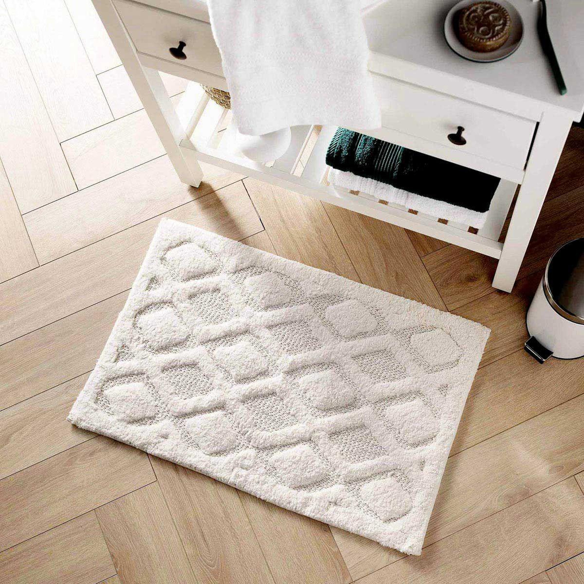 Voir la diapositive 5 : Douceur d'Intérieur Tapis de bain jacquard  nemesis  50x80cm blanc