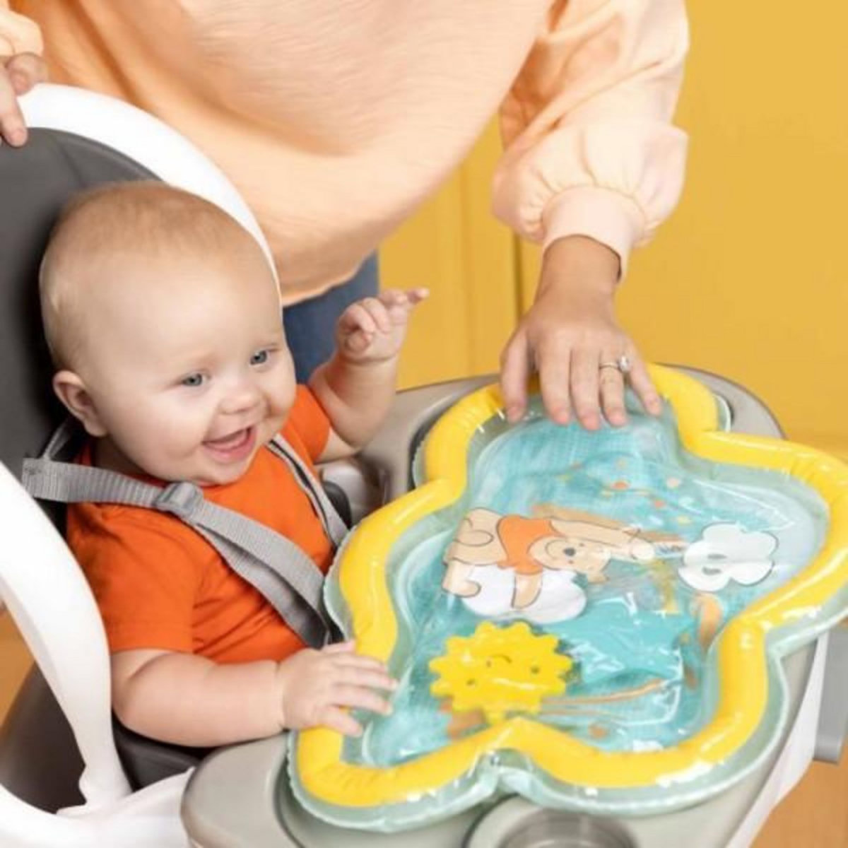 DISNEY DISNEY BABY -WINNIE- Tapis d'eau pour bébé, jeu sensoriel et d'éveil?, gonflable, facile a nettoyer, pliable, des la naissanc