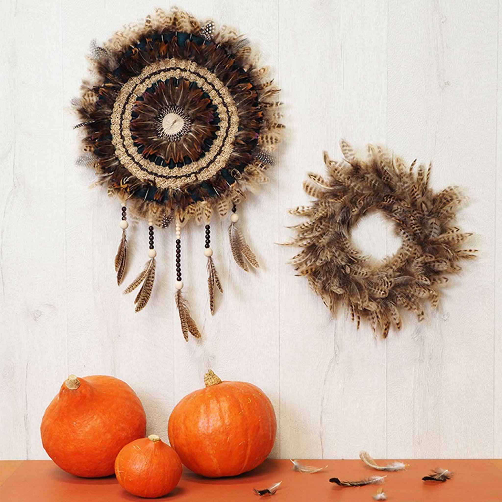 Voir la diapositive 2 : Artemio Couronne de plumes tigrées 28 cm
