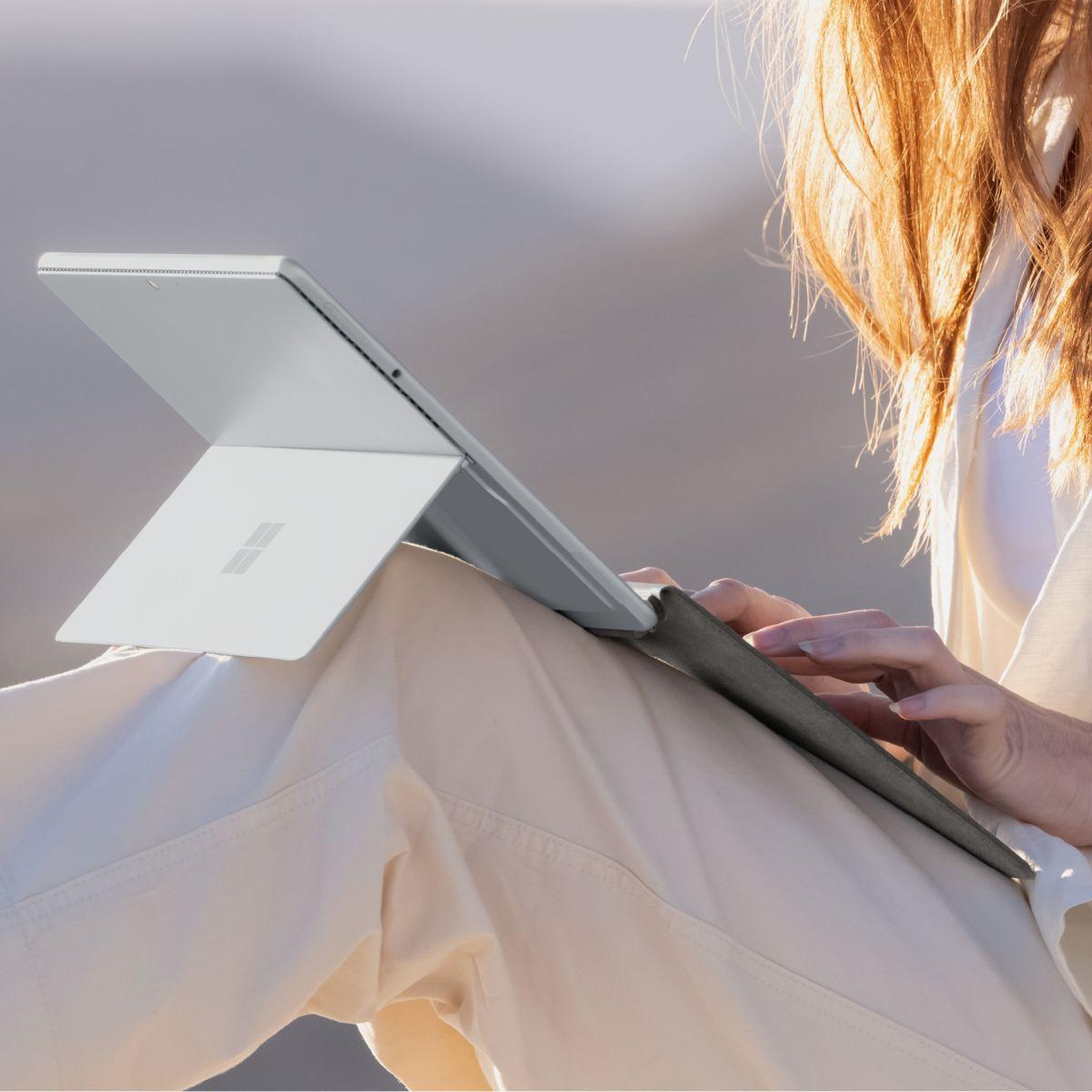 Voir la diapositive 3 : MICROSOFT Clavier clavier bleu surface pro 13