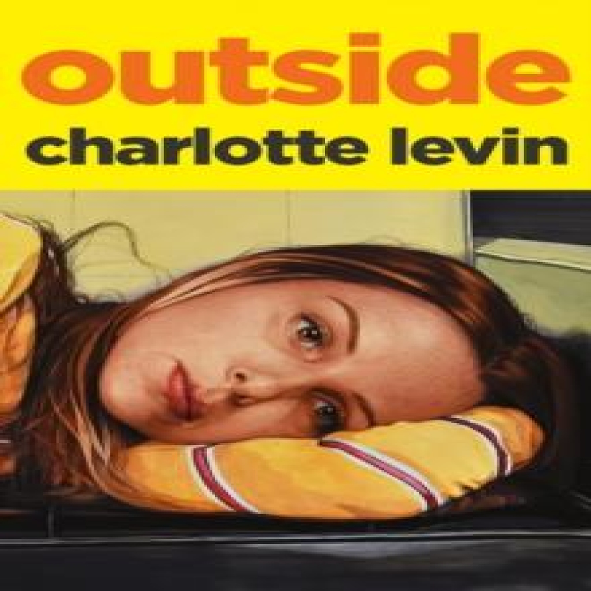 LIVRES Outside : 'A total gem' Ruth Jones