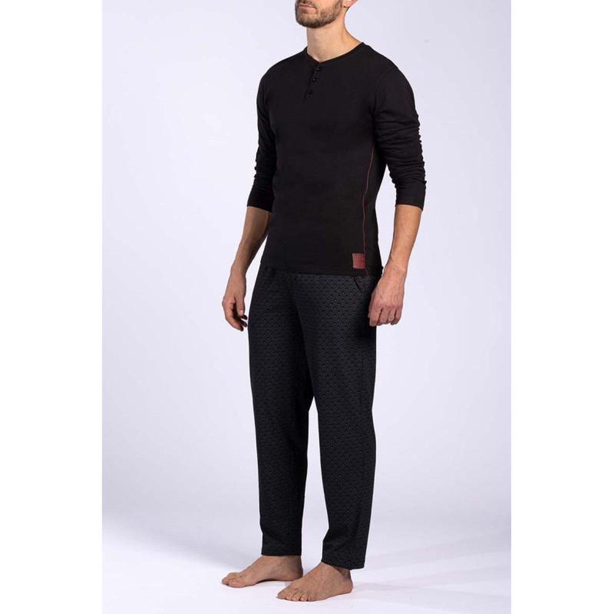 Voir la diapositive 3 : DANIEL HECHTER Pyjama HECHTER STUDIO