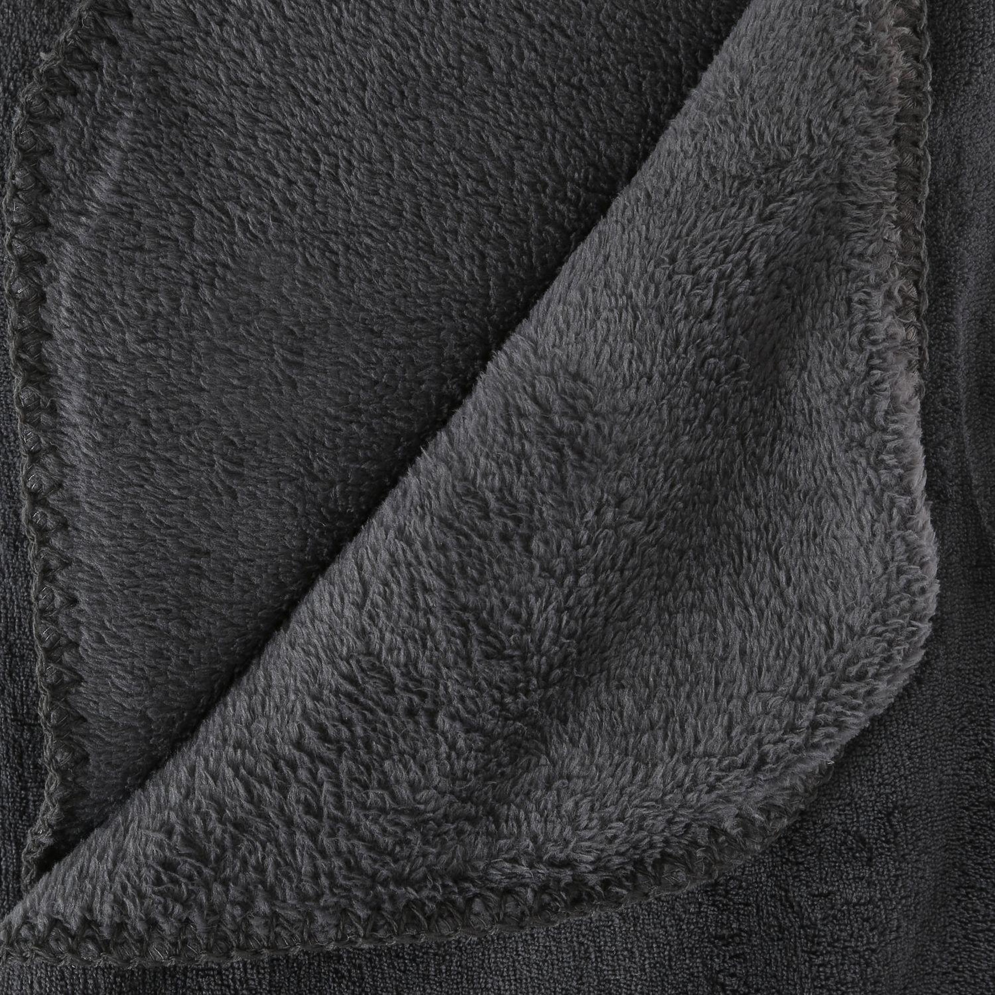Voir la diapositive 3 : ATMOSPHERA Plaid en microfibre - 180 x 230 cm - gris