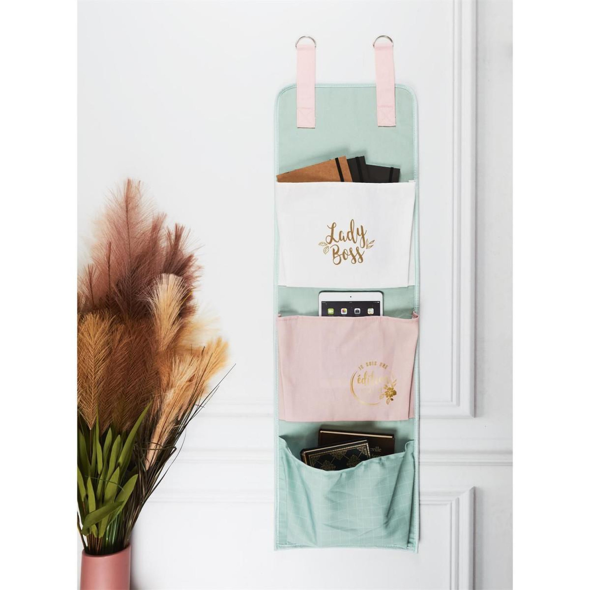 Voir la diapositive 3 : The Home Deco Factory Pochette de rangement  lady boss  132cm rose