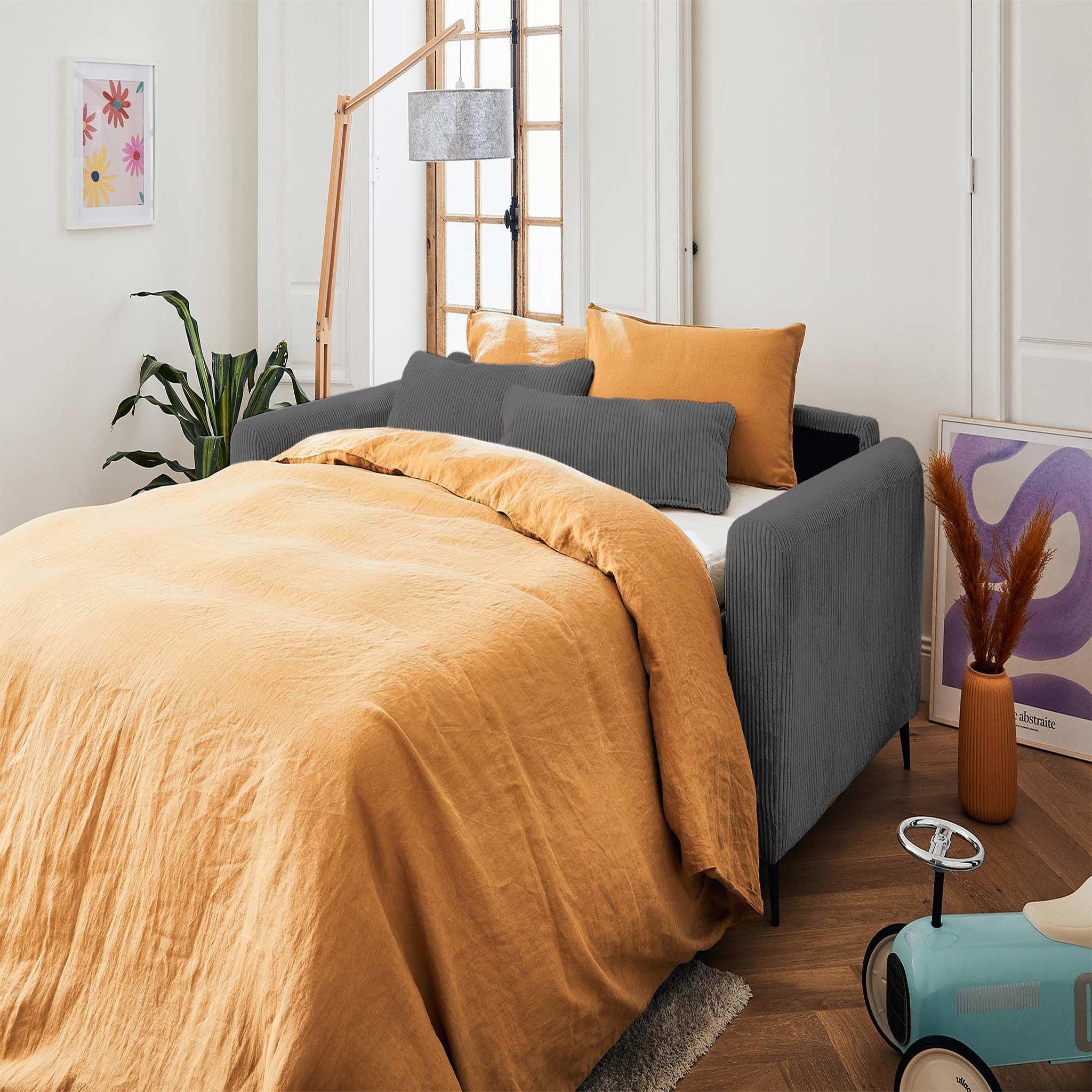 Voir la diapositive 4 : LISA DESIGN Owen - canapé 3 places convertible express couchage quotidien 140 cm matelas 12 cm en velours côtelé