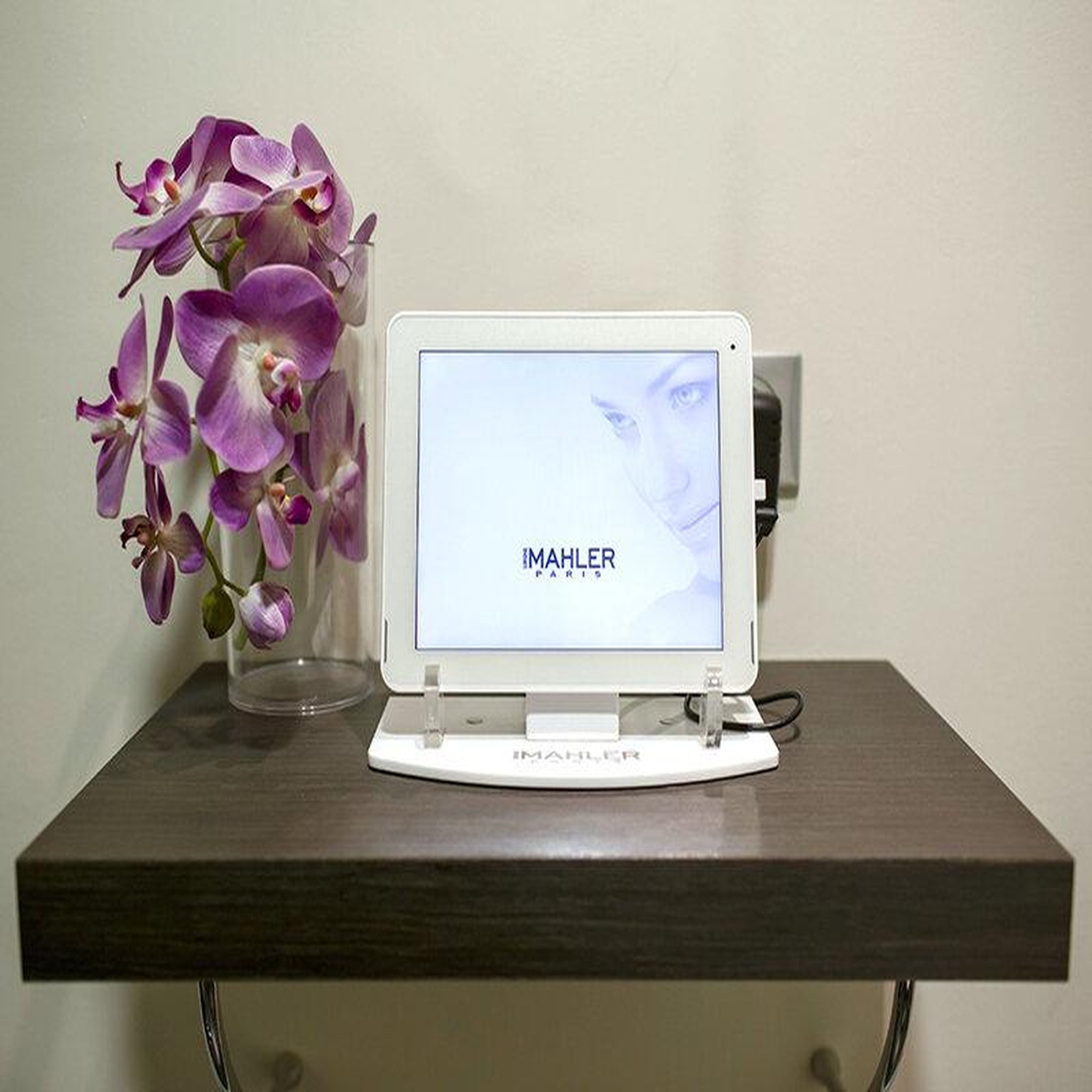Voir la diapositive 6 : Smartbox Soin du visage d'1h15 avec examen de peau en institut à Bordeaux - Coffret Cadeau Bien-être