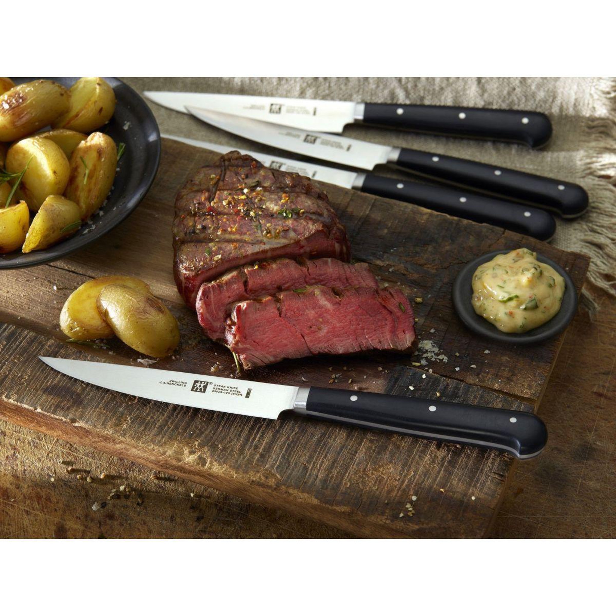 Voir la diapositive 2 : ZWILLING Couteau à steak 4 couteaux à steak lisse