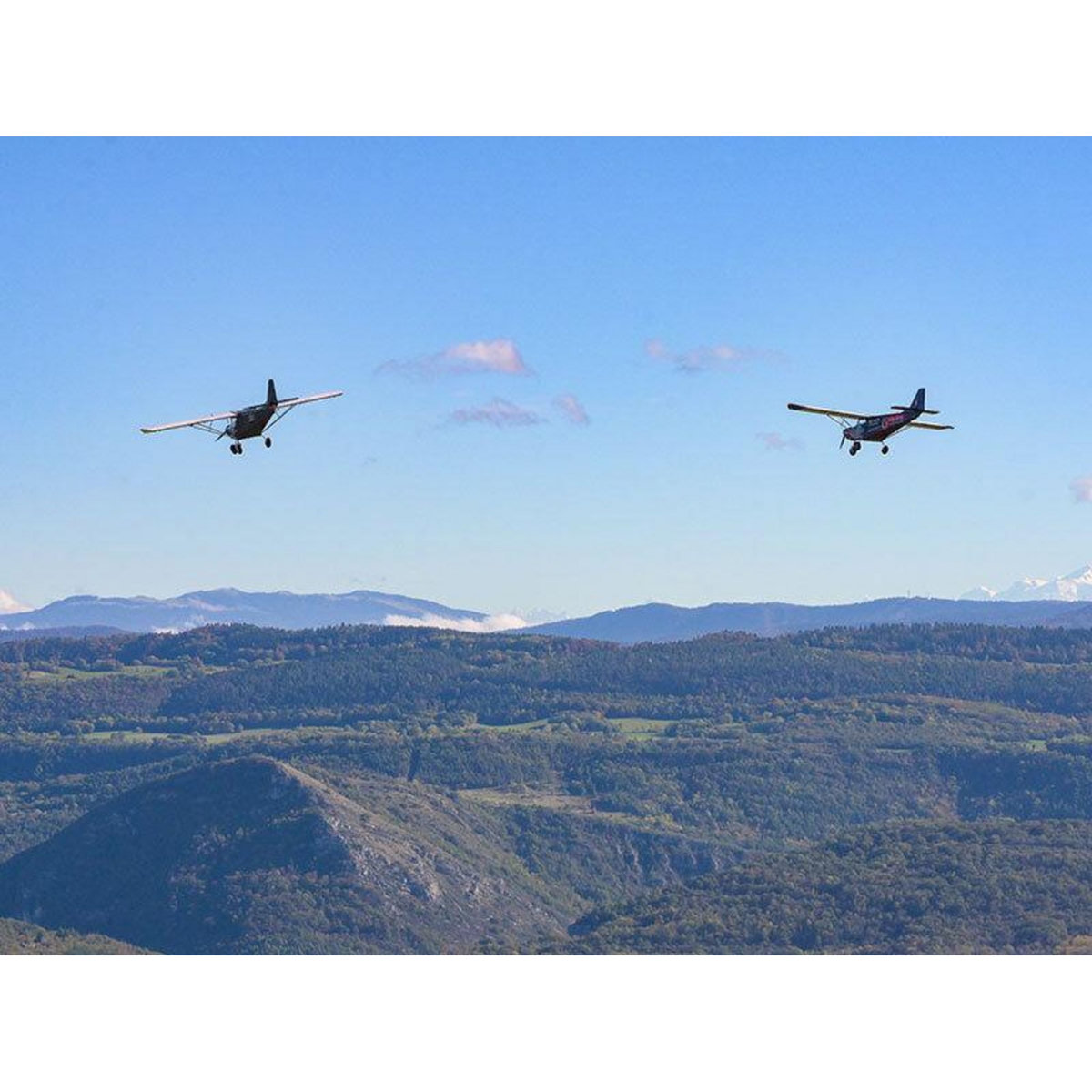 Smartbox Vol en ULM multiaxes de 40 min à Bourg-en-Bresse - Coffret Cadeau Sport & Aventure