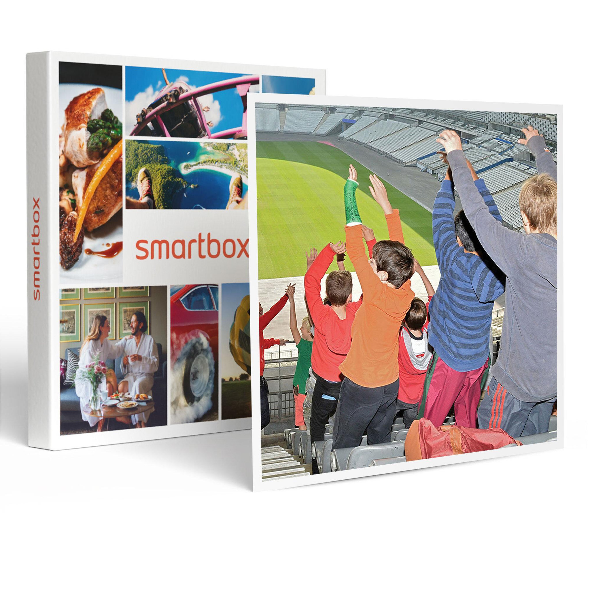 Voir la diapositive 1 : Smartbox Visite des coulisses du Stade de France pour 1 adulte - Coffret Cadeau Sport & Aventure