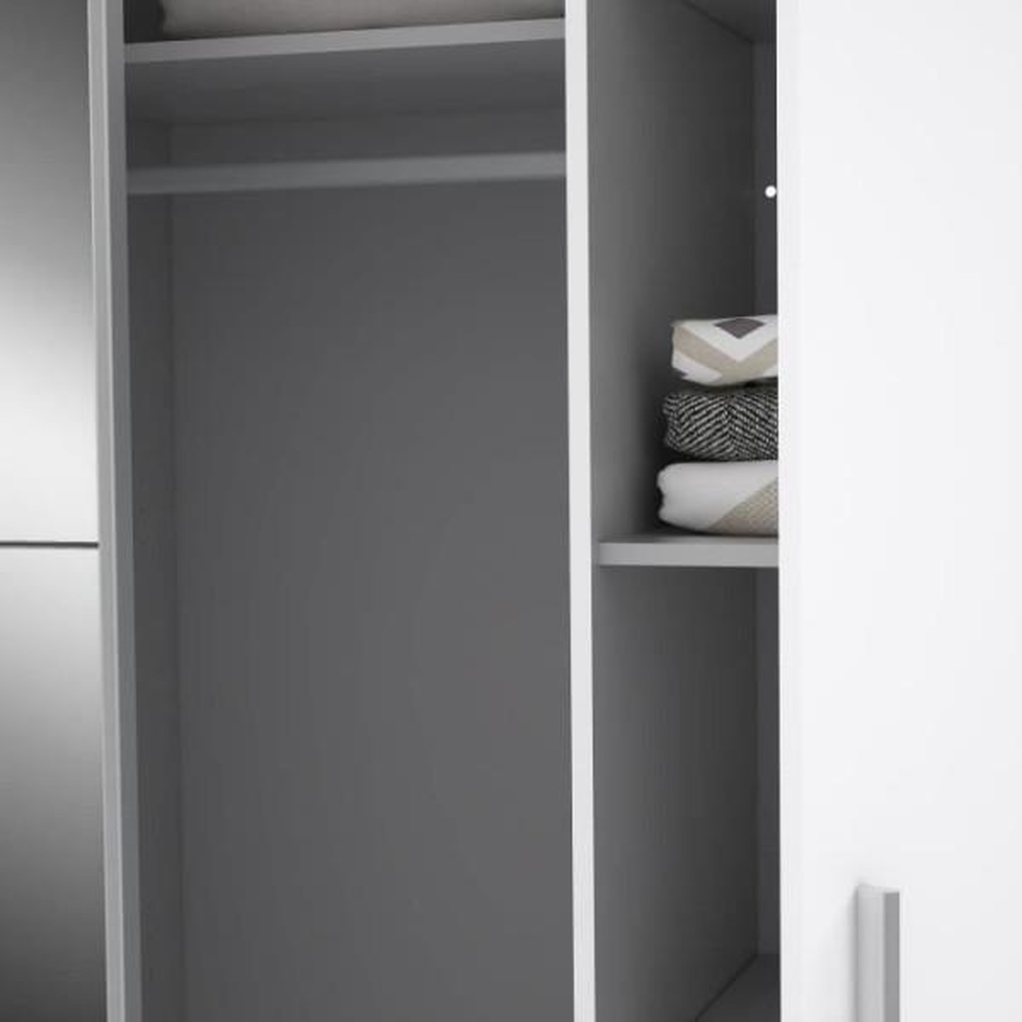 Voir la diapositive 6 : MARKET24 Armoire NARAGO - Décor Blanc mat - 2 portes coulissantes + 2 portes battantes + 2 penderies - L200 x P61 x H210 cm