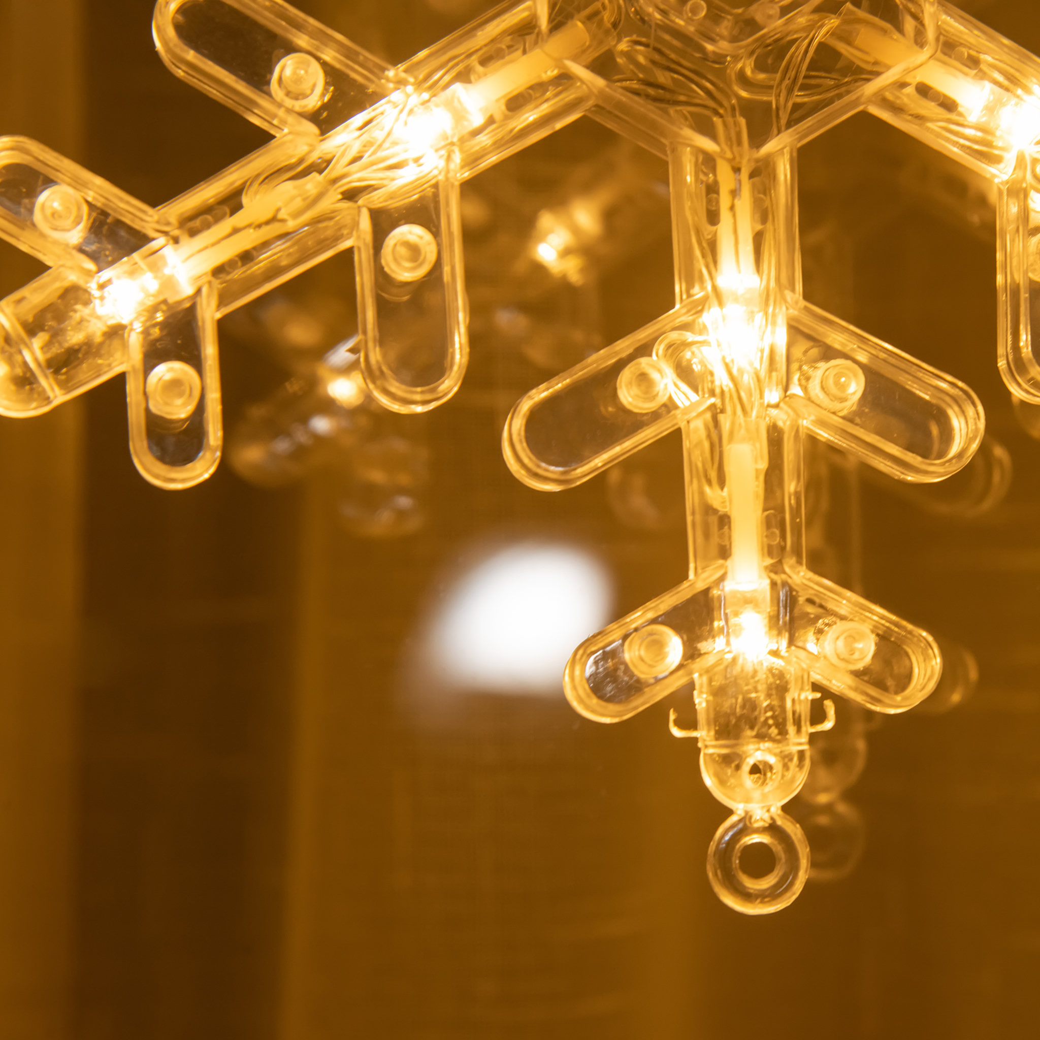 Voir la diapositive 5 : HOMCOM Décoration de Noël LED - décoration Lumineuse de Noël pour fenêtre - Silhouettes Noël pour fenêtre - 18 pièces avec ventouses - Blanc Chaud