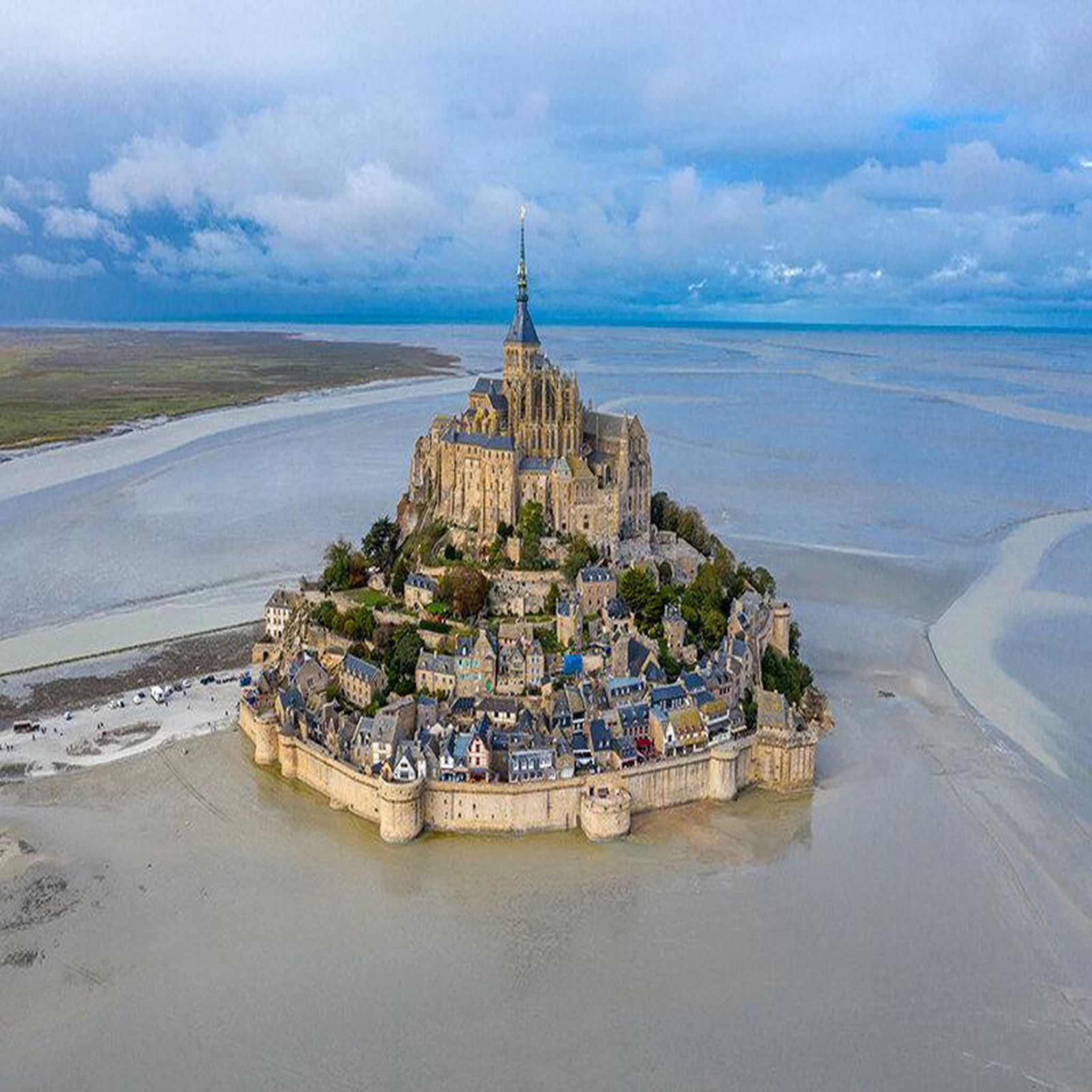 Voir la diapositive 3 : Smartbox Survol du mont saint-michel en ulm - coffret cadeau sport & aventure