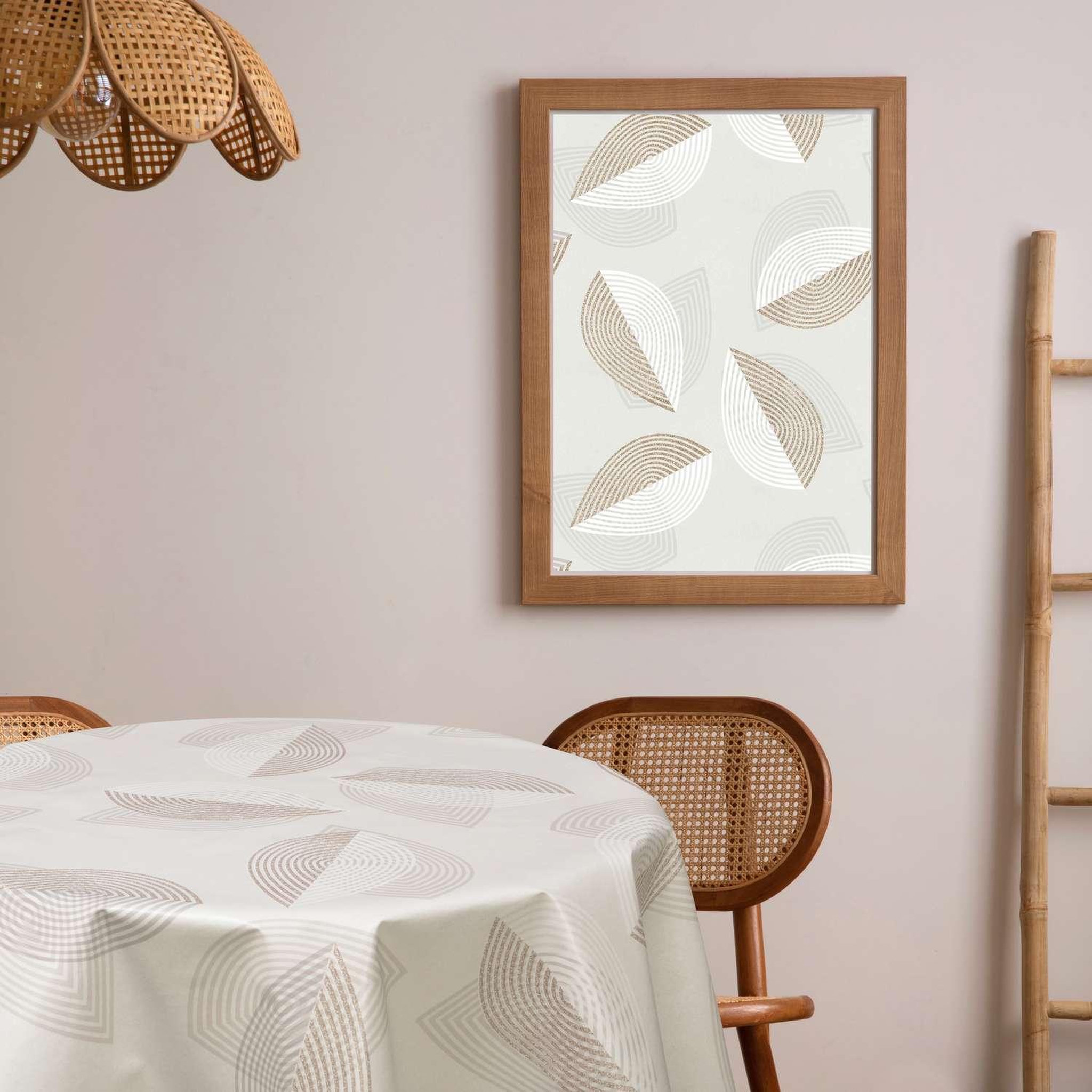 Voir la diapositive 2 : HABITABLE Nappe en toile cirée ronde baleo - diam. 135 cm - ecru