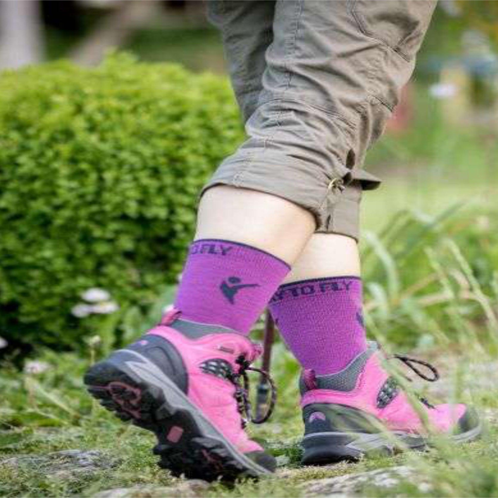 Voir la diapositive 2 : TRY TO FLY Chaussettes de randonnée fines laine mérinos fuchsia