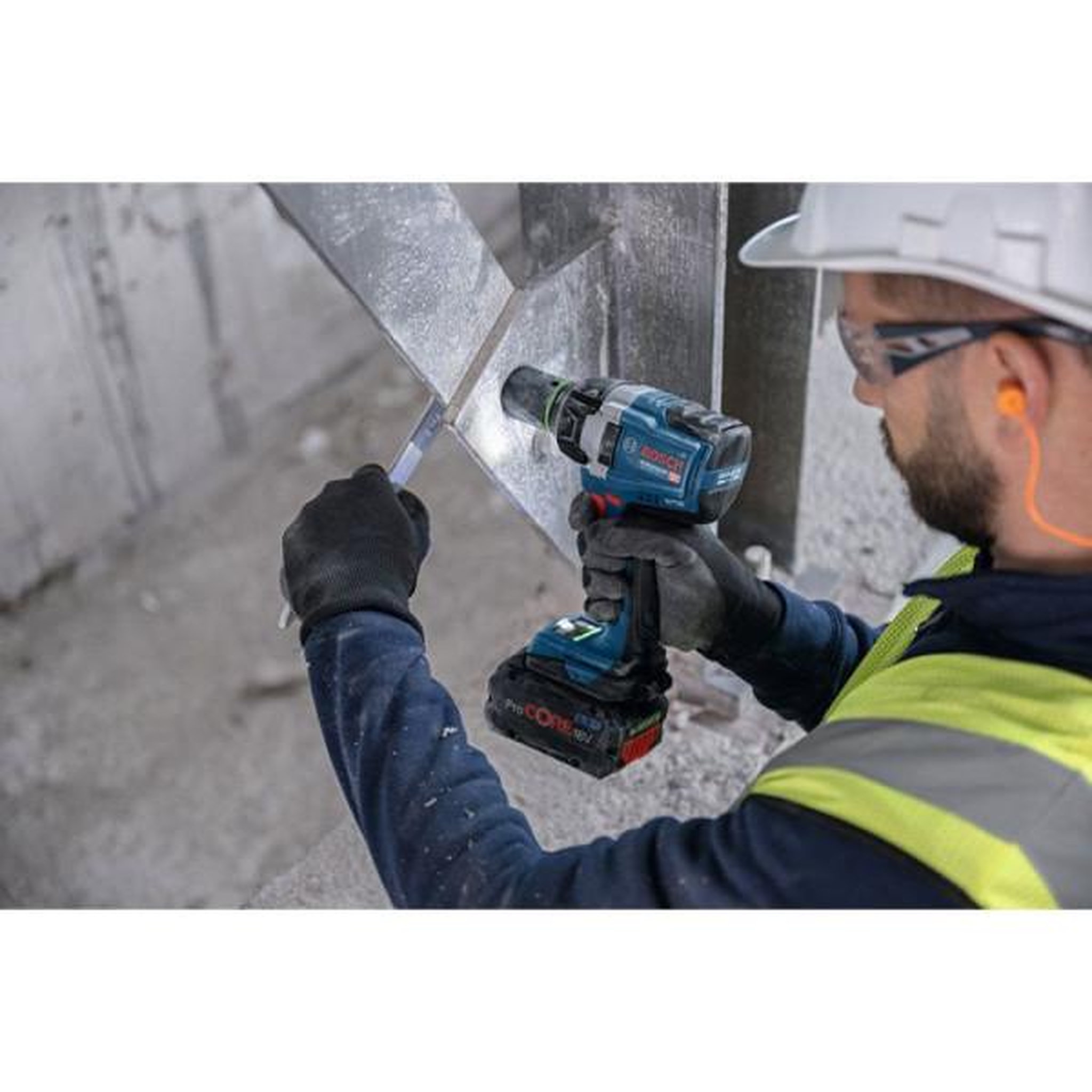 Voir la diapositive 6 : Bosch Professional Clé a Chocs BOSCH GDS 18V-750 C (Machine seule + L-Boxx 136 + module Bluetooth GCY42)