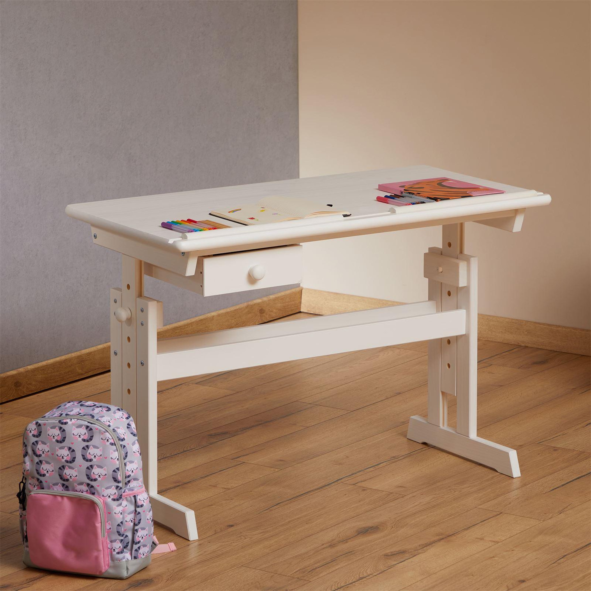 Voir la diapositive 3 : IDIMEX Bureau enfant écolier junior FLEXI table à dessin réglable en hauteur et pupitre inclinable avec 1 tiroir en pin massif lasuré blanc