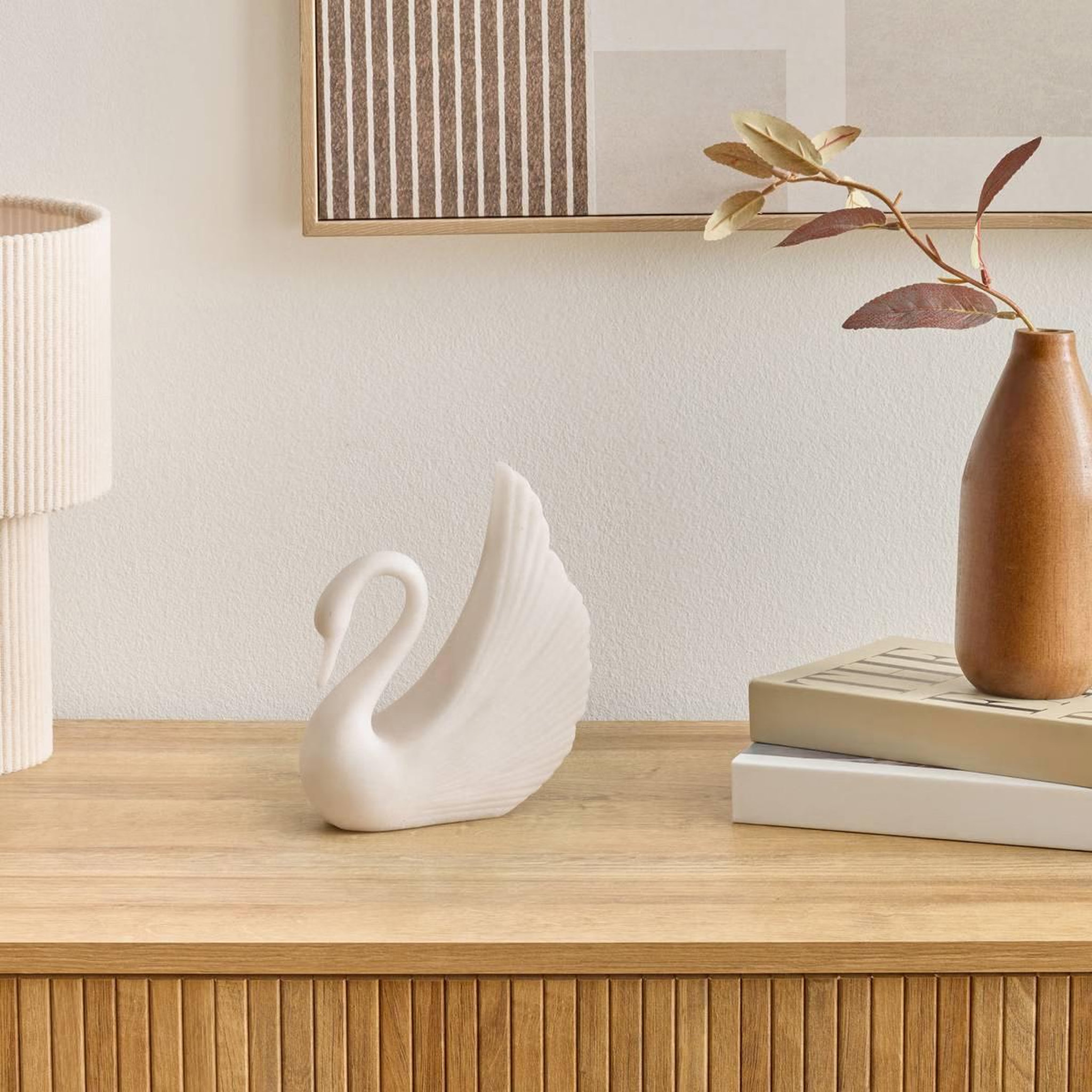 Voir la diapositive 2 : ATMOSPHERA Statuette déco cygne  casey  18cm blanc