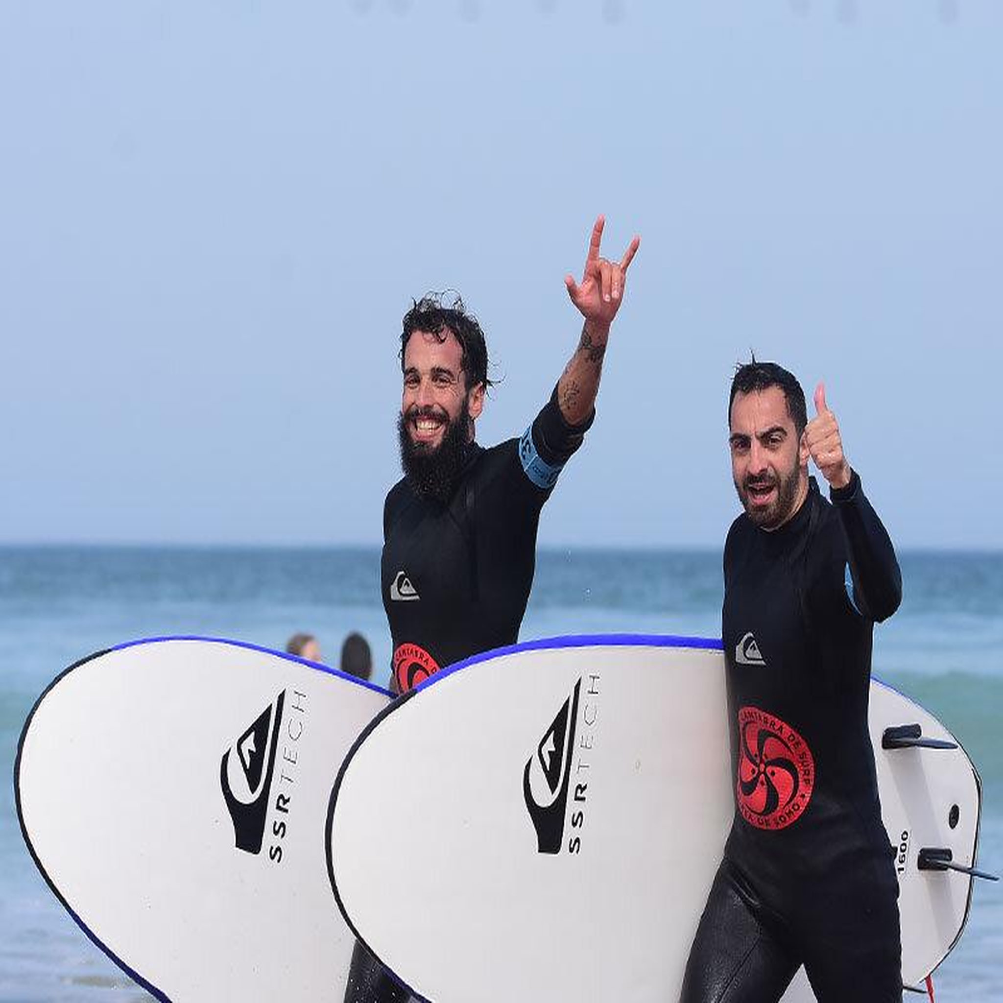 Voir la diapositive 3 : Smartbox Séjour de 3 jours avec cours de surf en espagne - coffret cadeau séjour