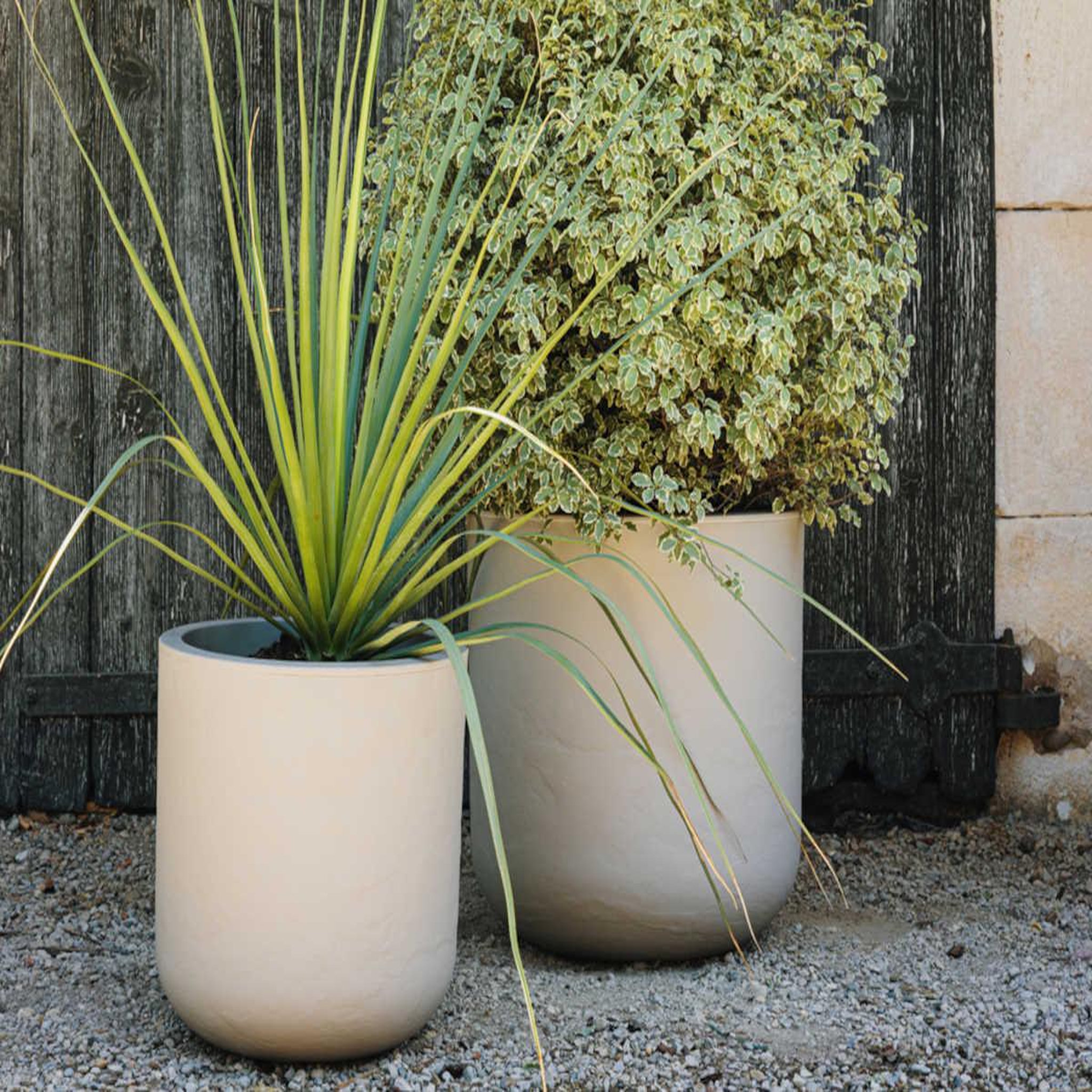 Voir la diapositive 3 : Eda Pot de fleurs rond en plastique volcania up - beige calcaire - ø 50 cm - eda