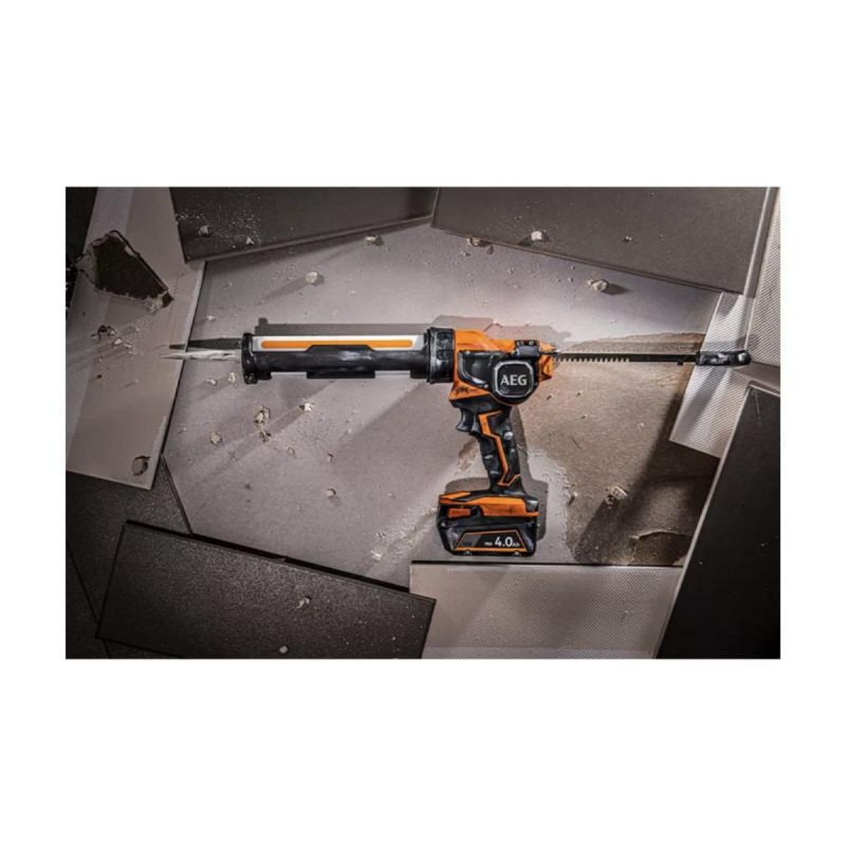 AEG Pack AEG Pistolet à silicone - BKP18C2-310-0 - 18V - 1 batterie 2.0Ah - 1 chargeur - SETL1820S