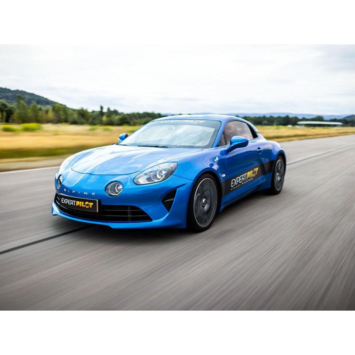 Smartbox Stage de pilotage : 3 tours sur le circuit de Chambley en Porsche Cayman ou Alpine A110 - Coffret Cadeau Sport & Aventure