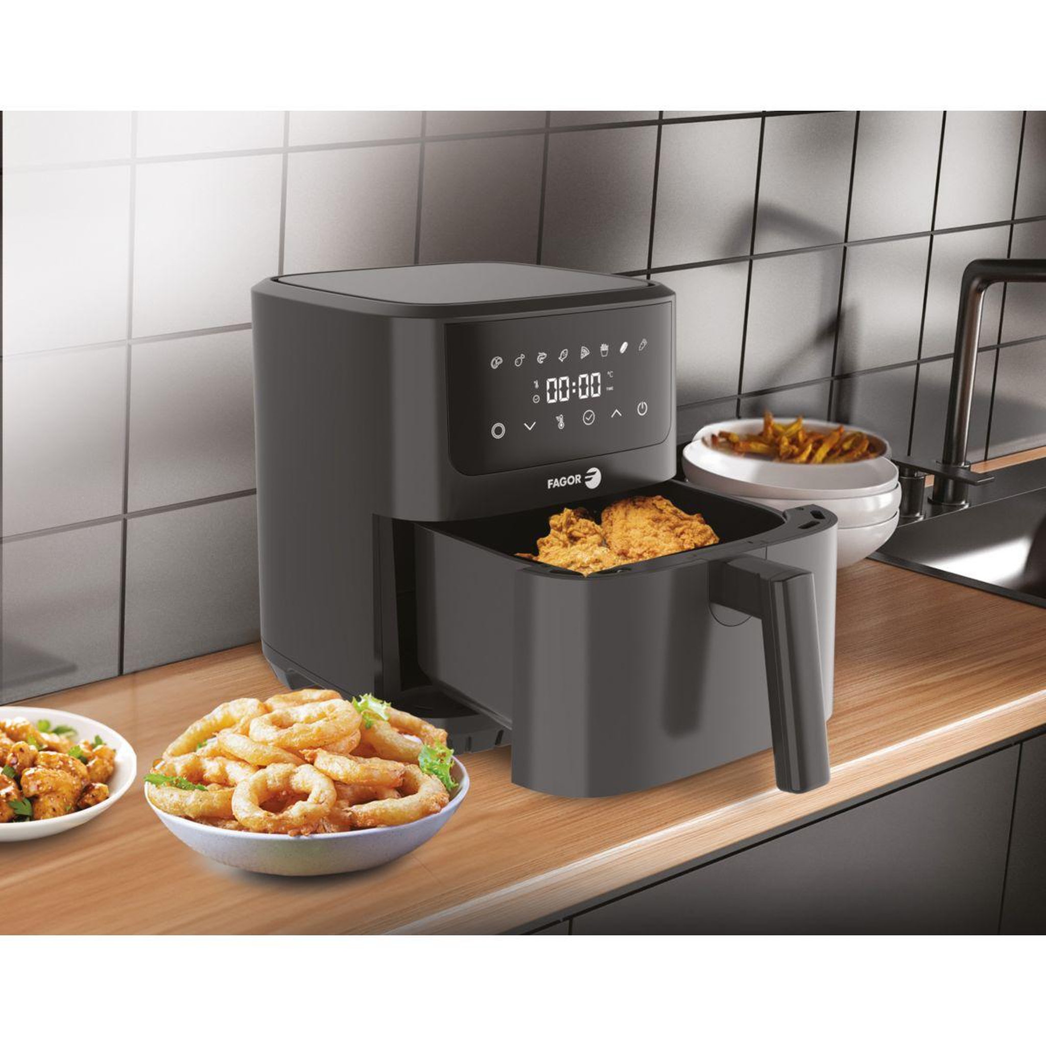 Voir la diapositive 4 : FAGOR Friteuse sans huile 6.5L FGR65