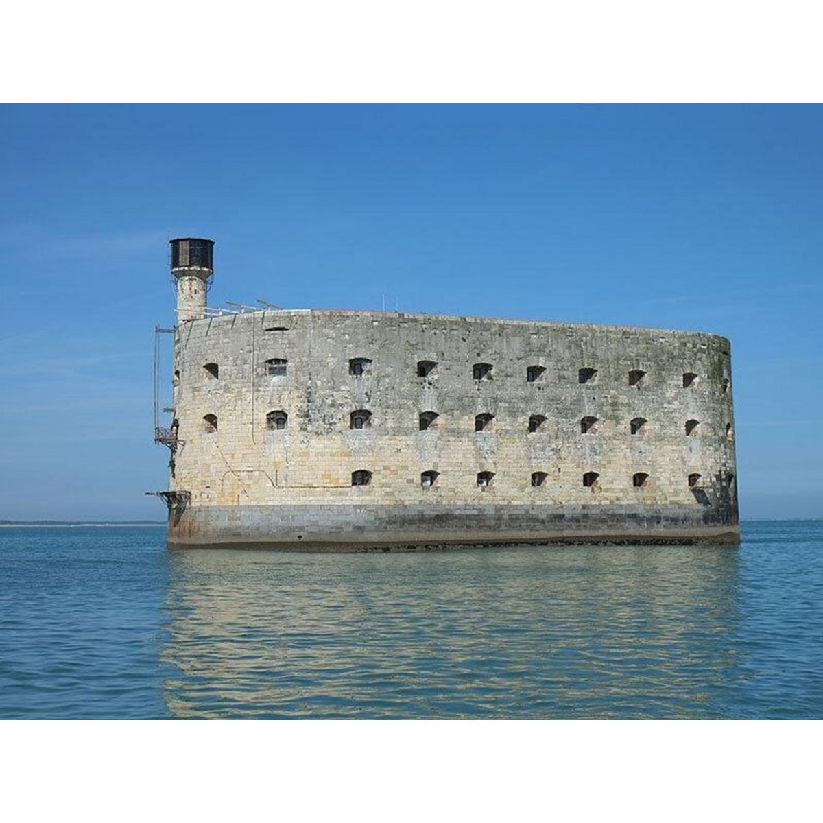 Smartbox Croisière en catamaran de 4h30 pour 2 à destination du fort Boyard - Coffret Cadeau Sport & Aventure