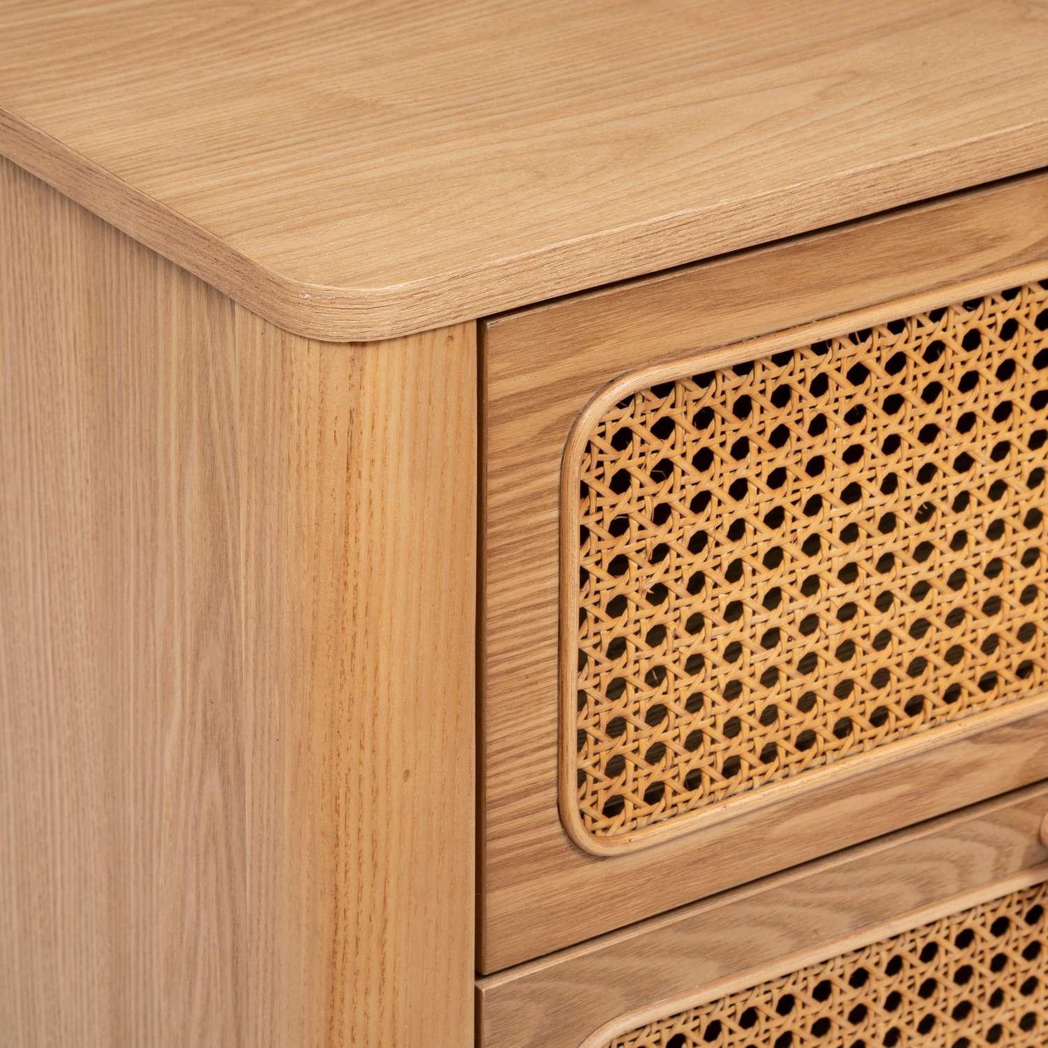 Voir la diapositive 5 : ATMOSPHERA Chiffonnier 4 tiroirs en cannage tiria - marron