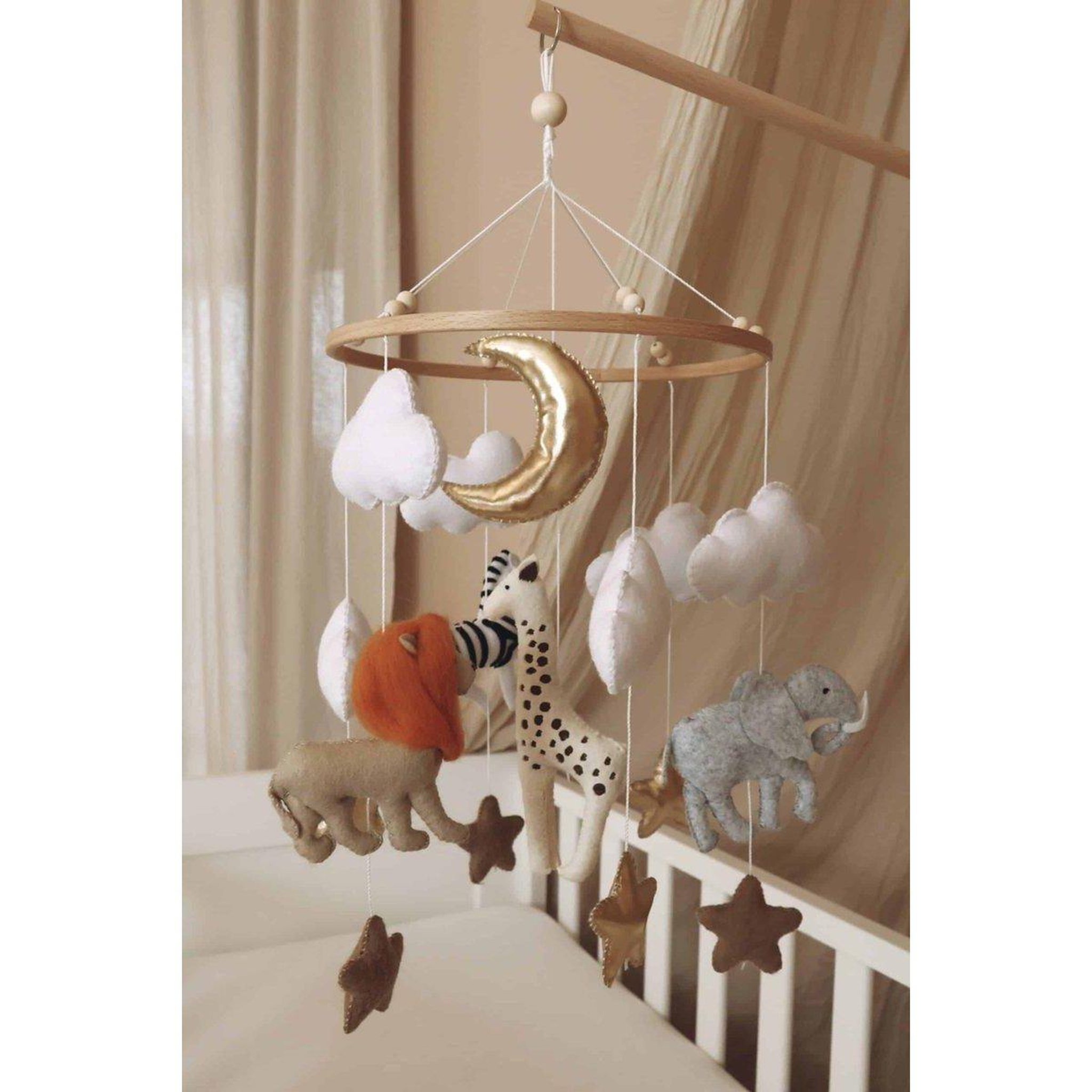 Voir la diapositive 2 : LITTLE LOUA Mobile safari en bois fait main